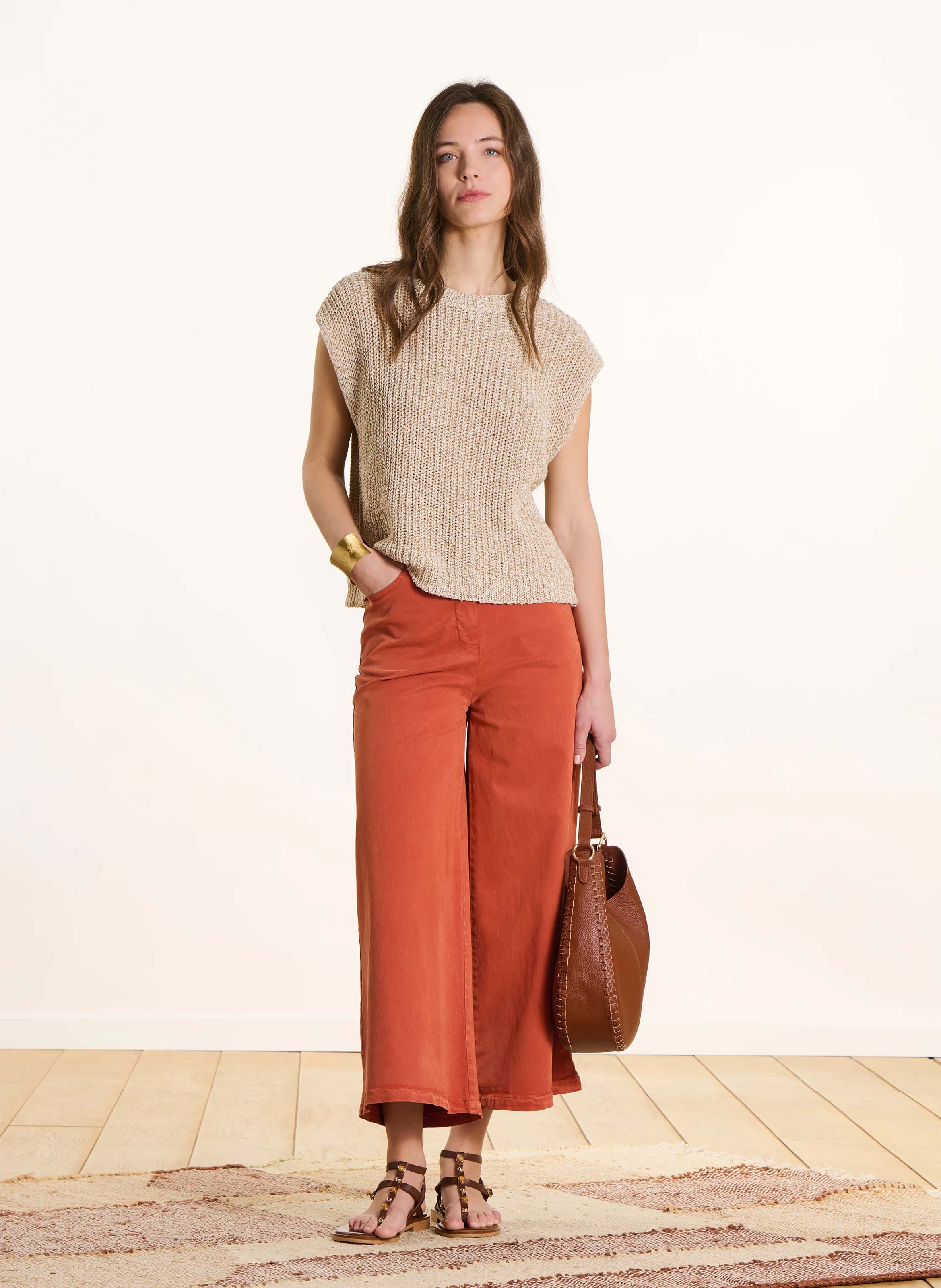 Gerade geschnittener Rundhalspullover aus Strick LA FEE MARABOUTEE Beige