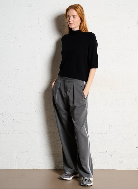 Vita Alta E Gamba Larga: Pantaloni Palazzo Grigi VOSERY – Comodi E Semplicemente Chic