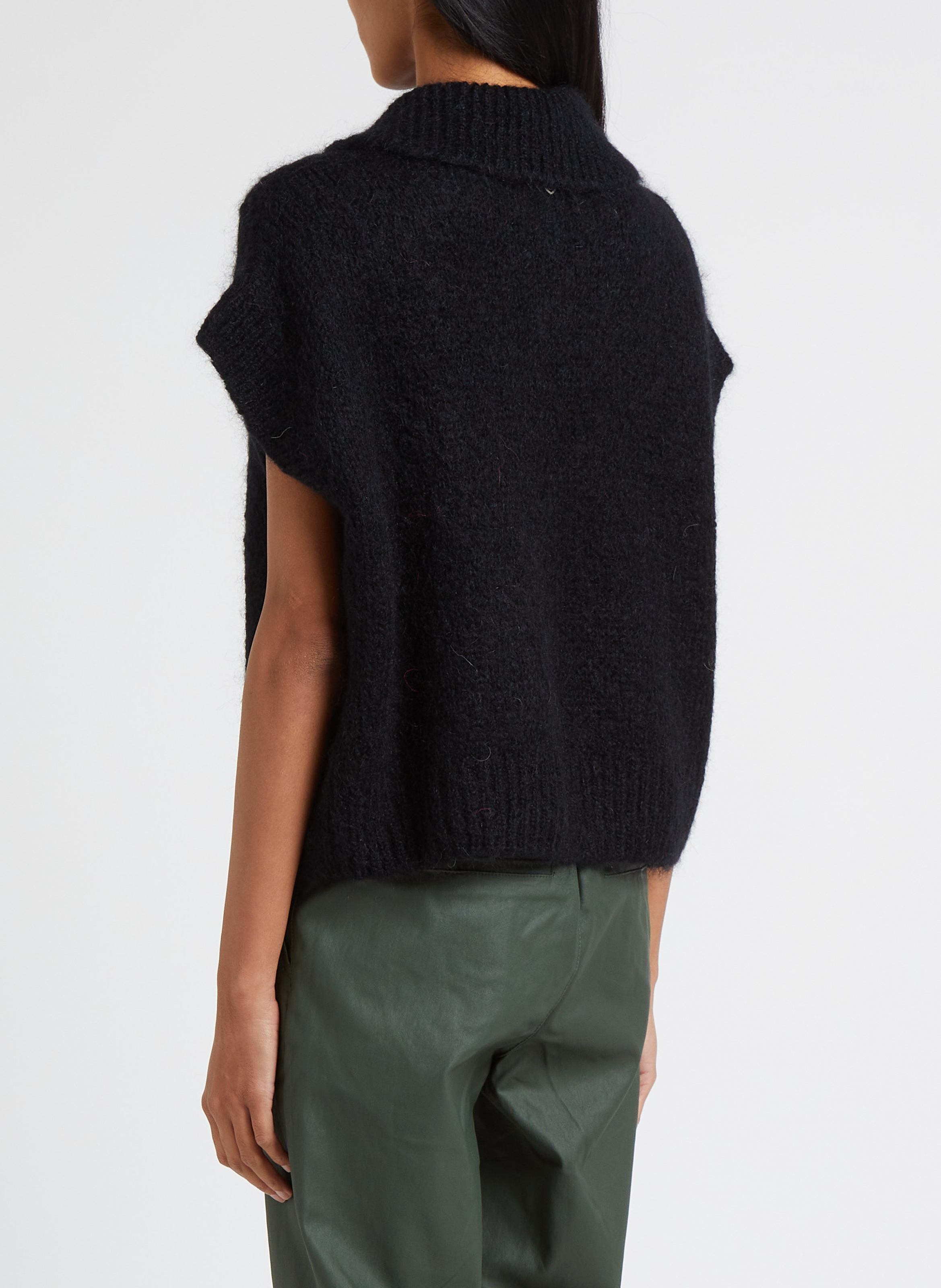 Ruimvallend vest met klassieke kraag PLEASE Zwart