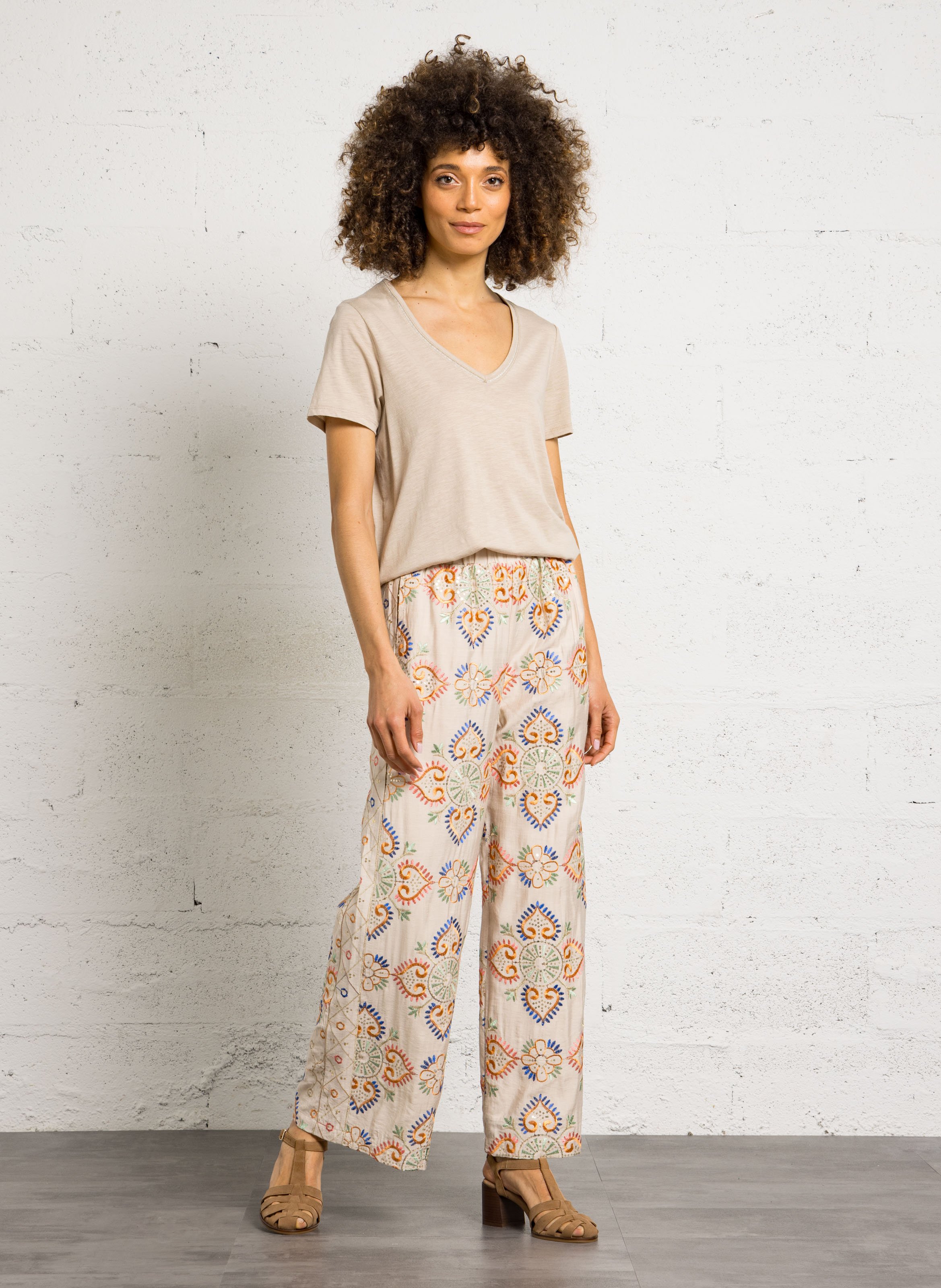 T-shirt oversize col V en coton mélangé SUD EXPRESS Beige