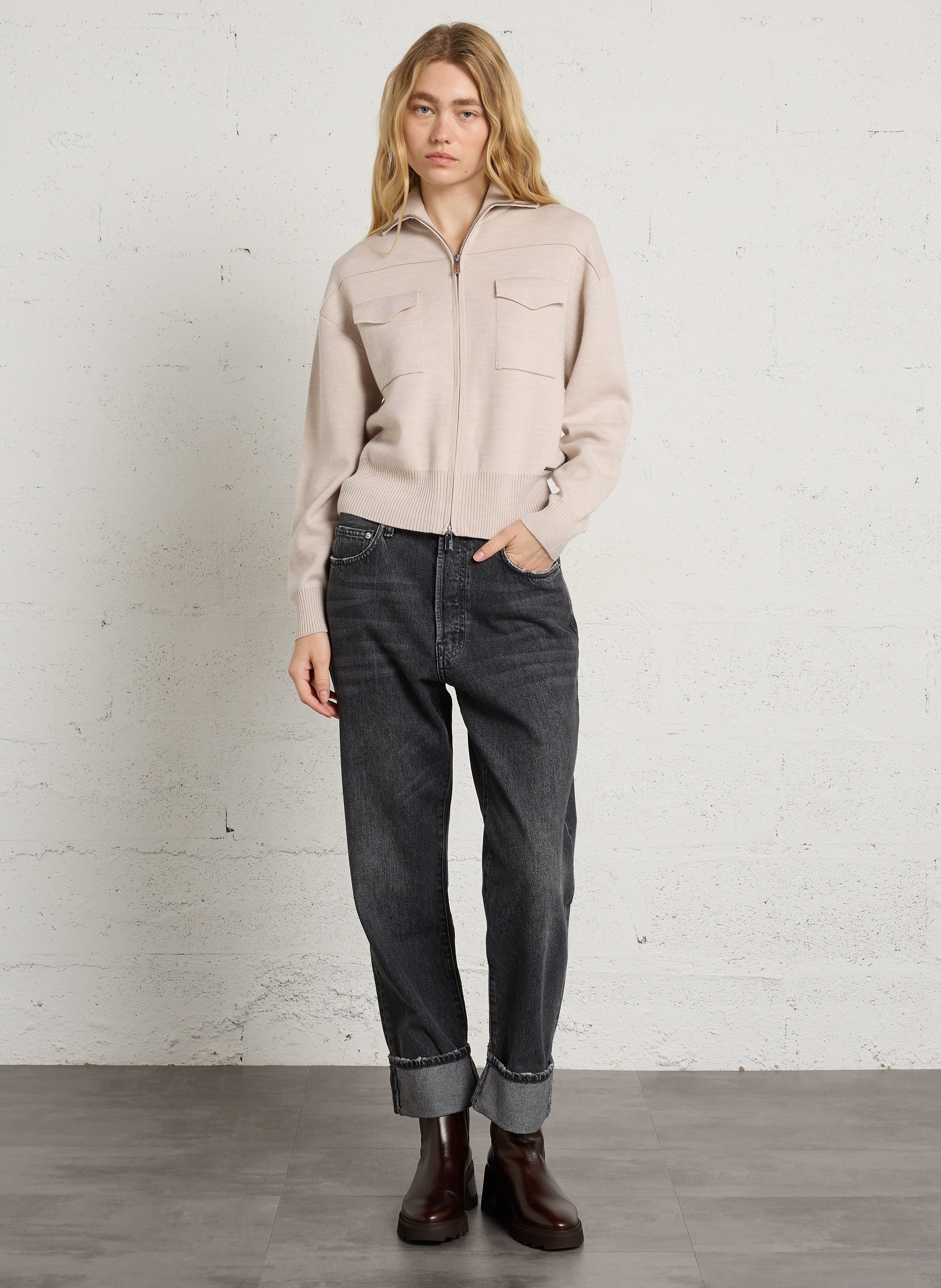 Gerade geschnittene Strickjacke aus Wolle mit Reißverschluss BERENICE Beige