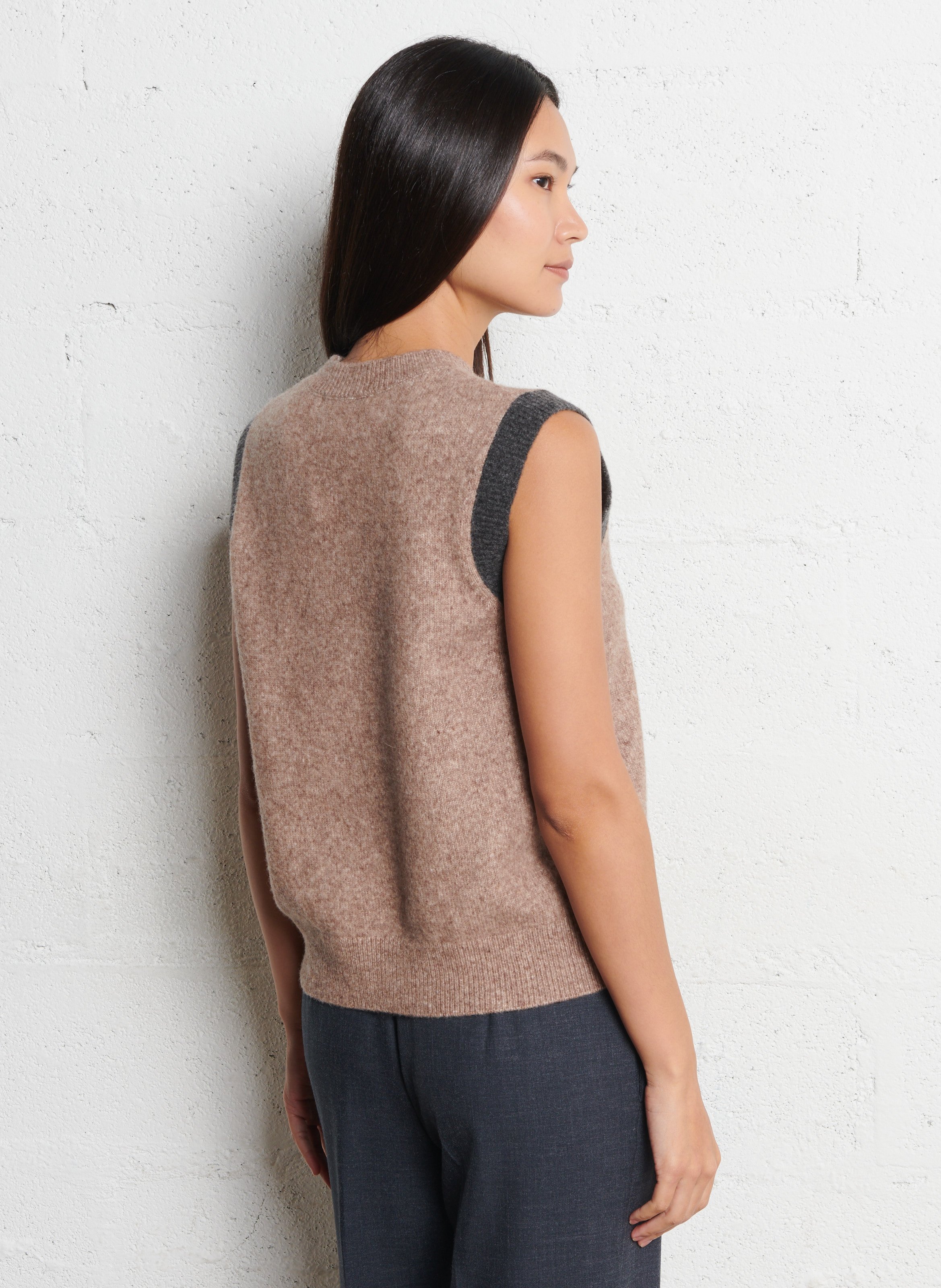 Pull sans manches col rond en laine mélangée NICE THINGS Bleu