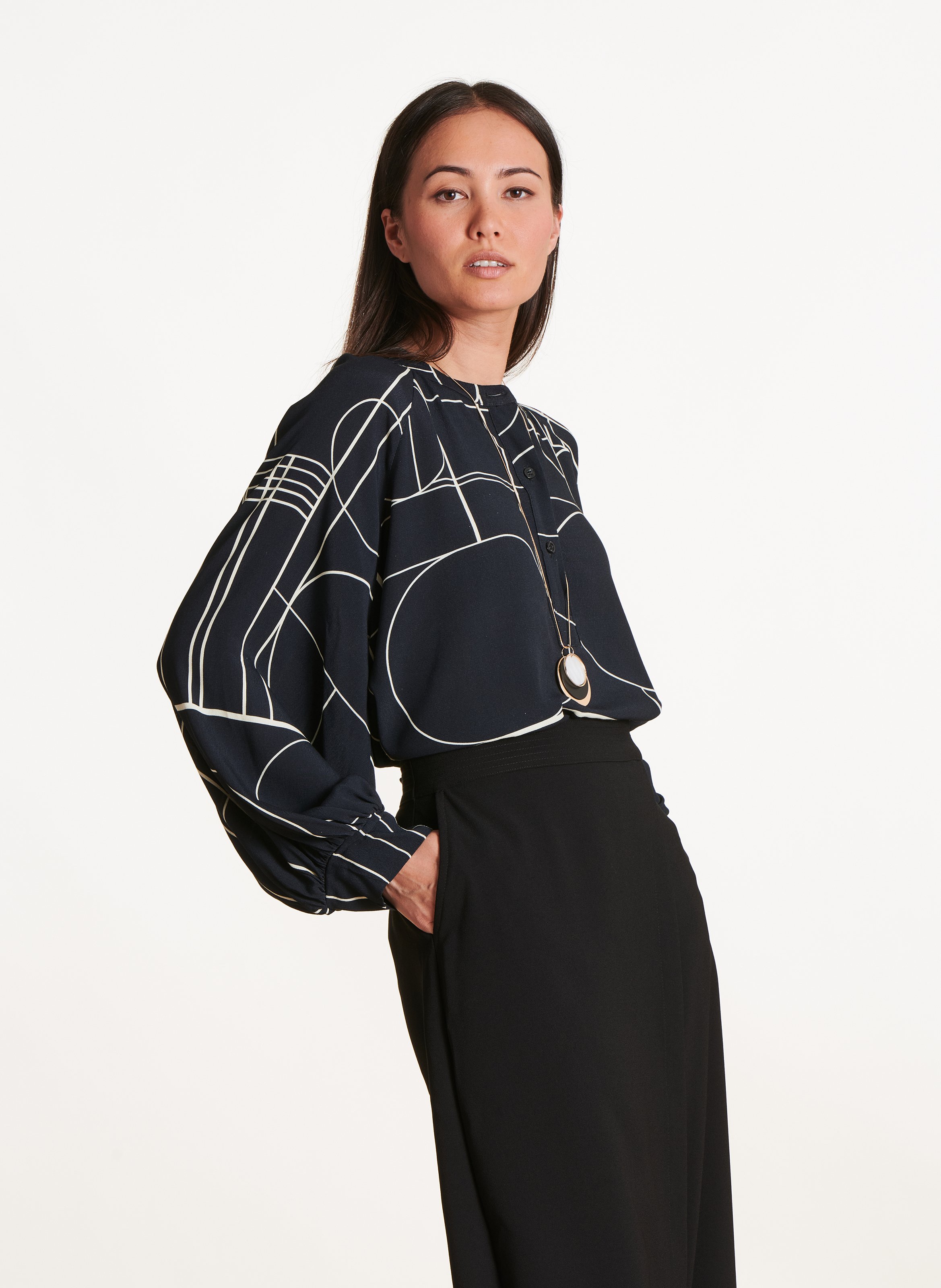 Blouse col rond imprimée LA FEE MARABOUTEE Noir