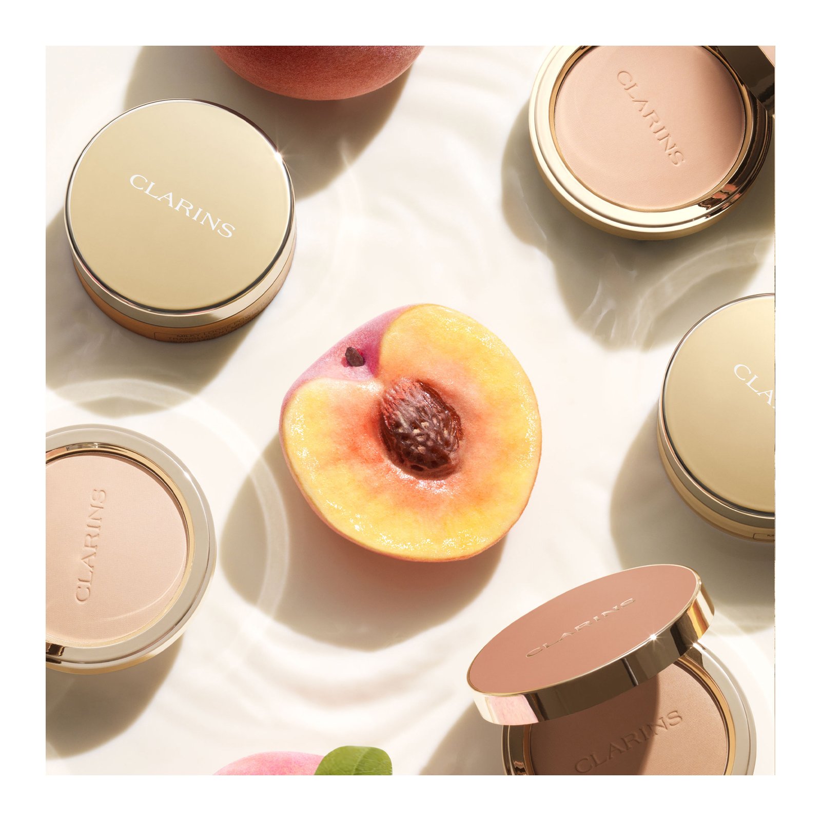Ever Matte Compact Powder | 02 - light CLARINS Beauty