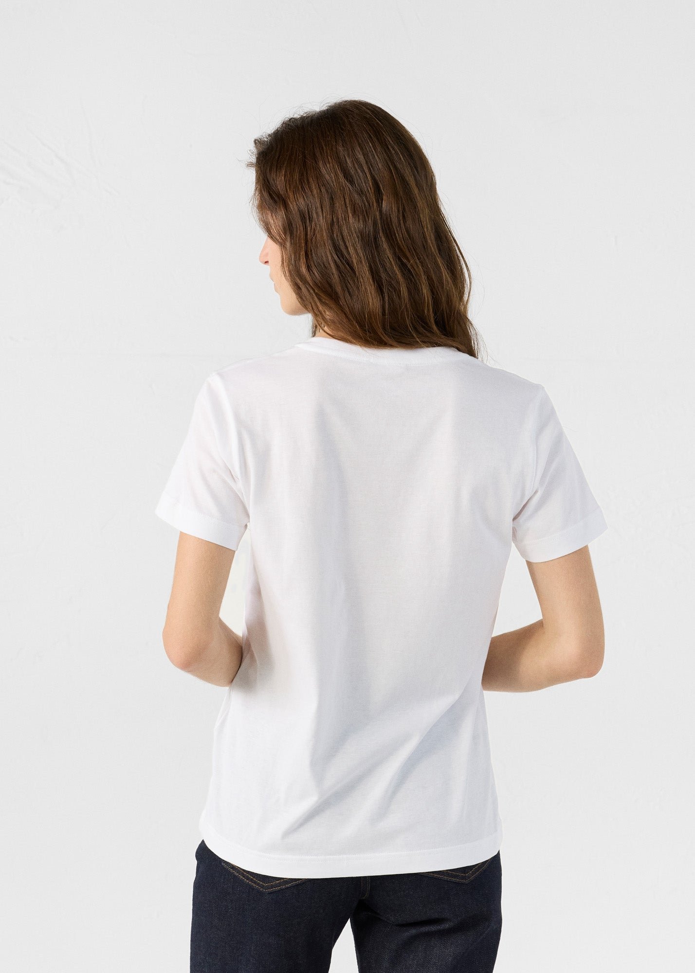 V-neck soft t-shirt JOTT White