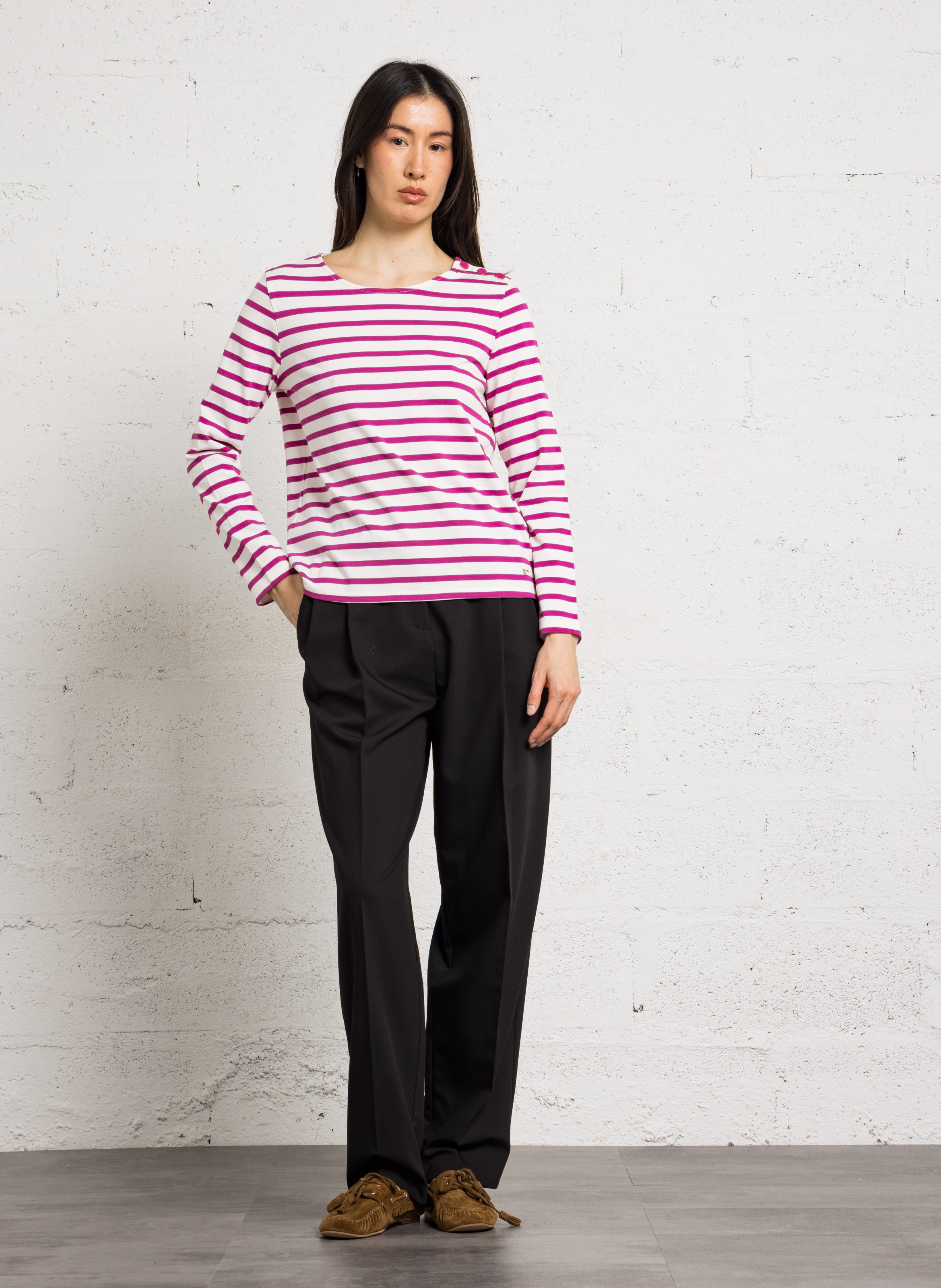 Tee-shirt droit rayé à détail boutonné DES PETITS HAUTS Rose