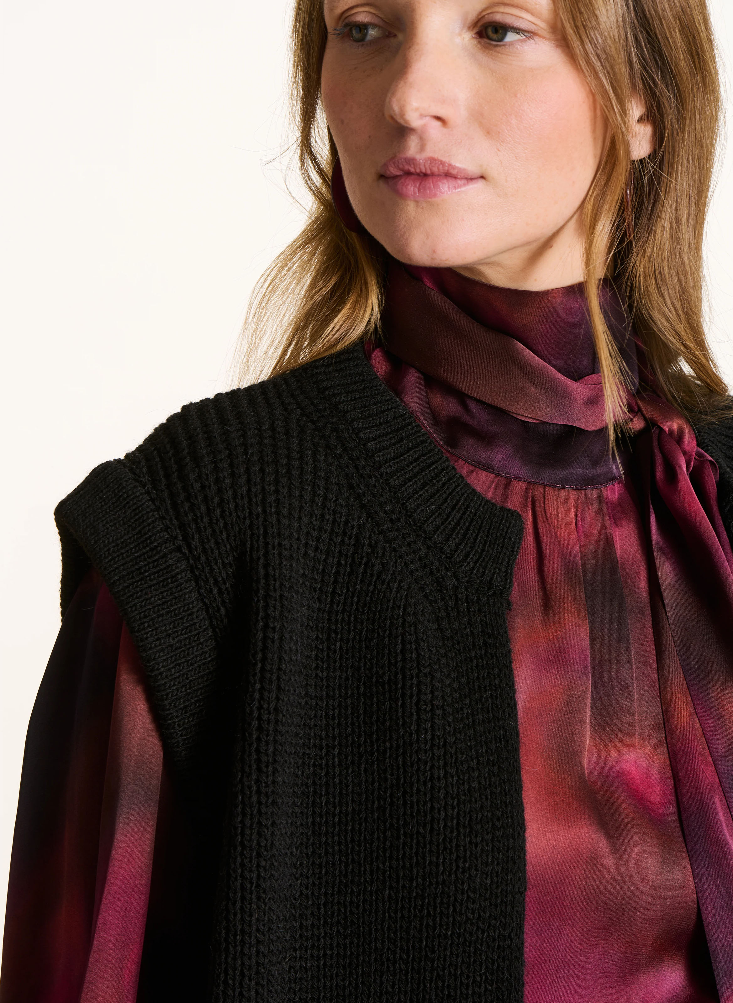 Gilet col rond  LA FEE MARABOUTEE Noir