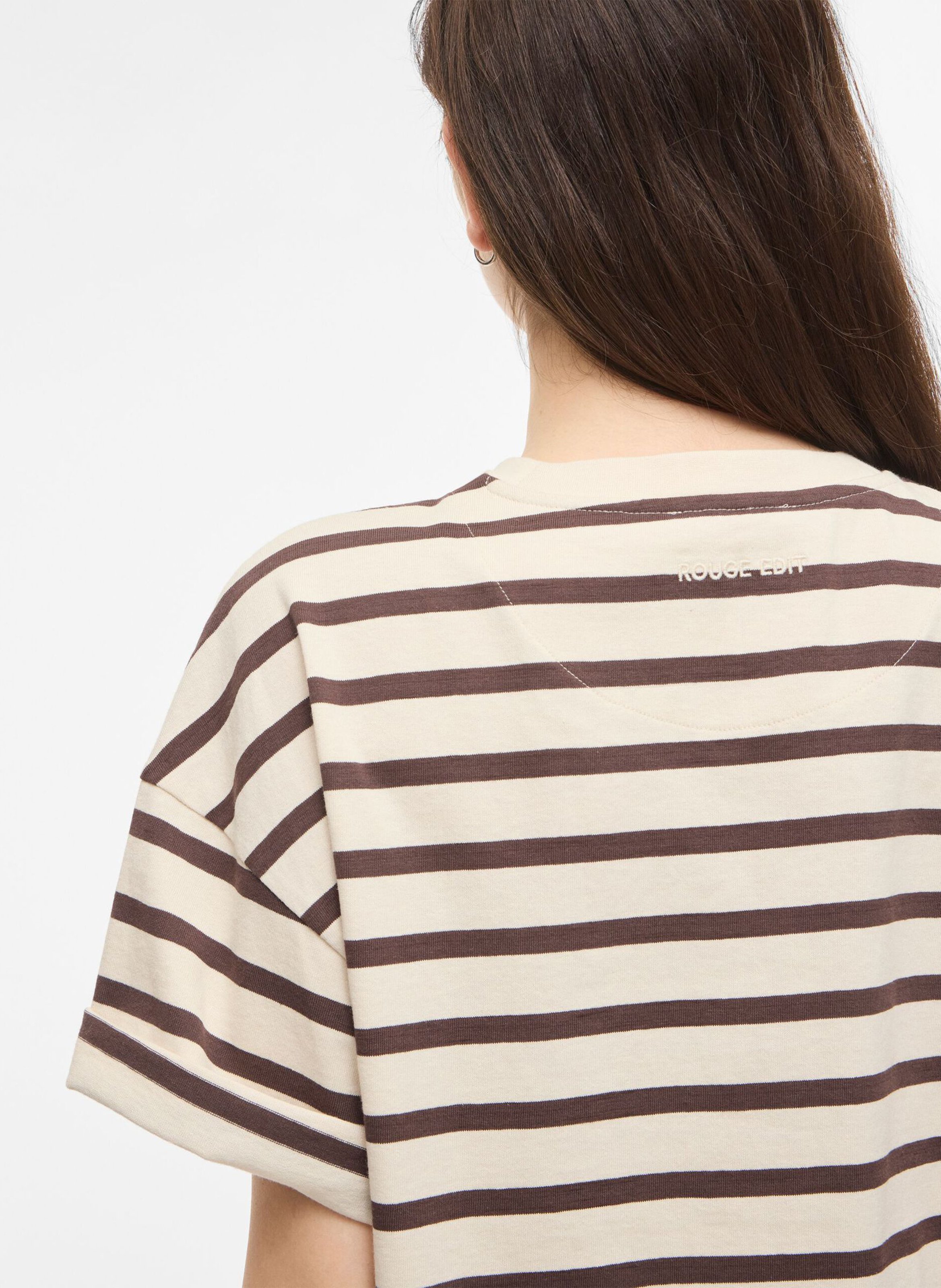 Oversize T-Shirt mit Rundhalsausschnitt aus Bio-Baumwolle ROUGE EDIT Beige