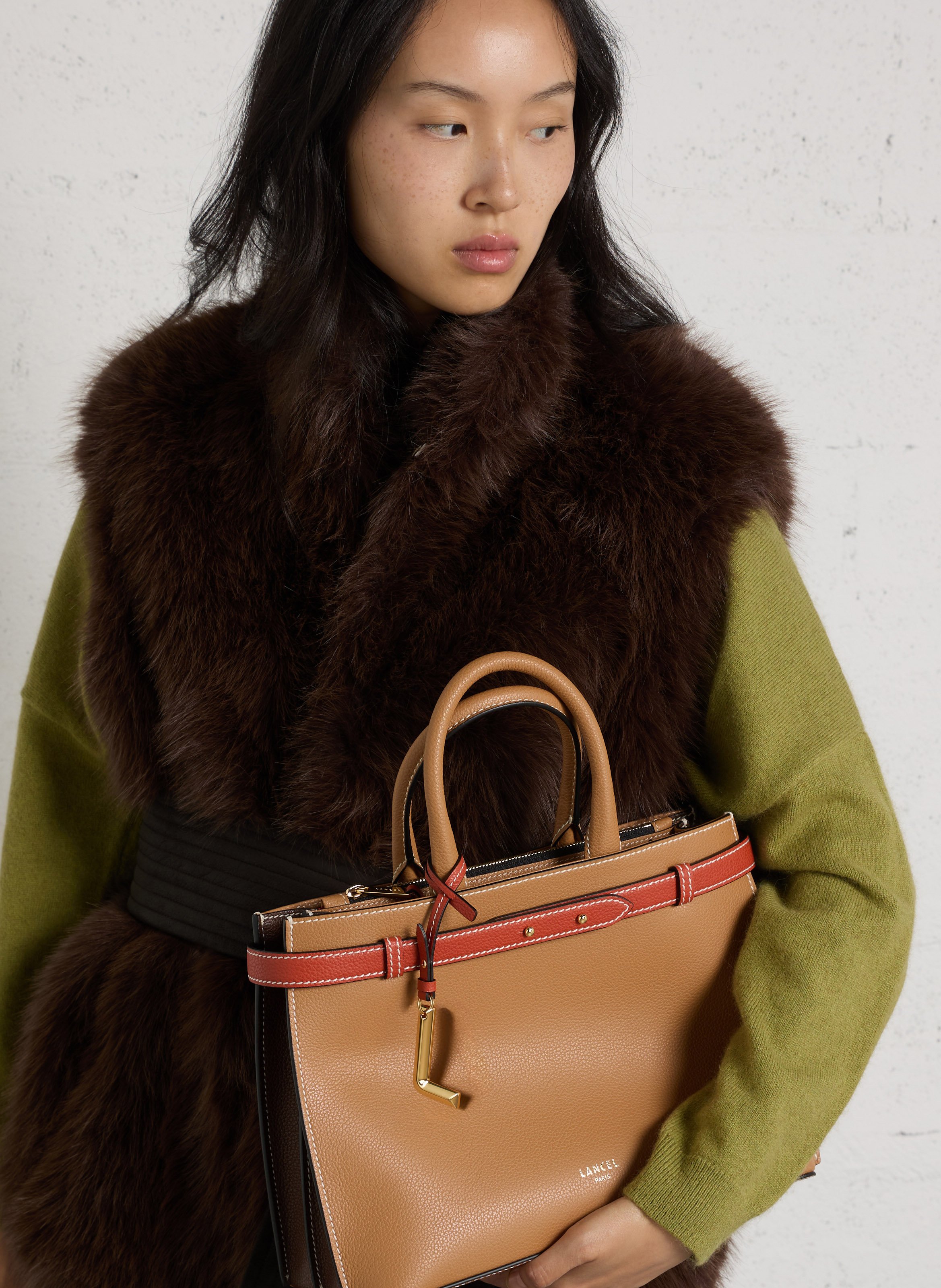 Sac à main en cuir grainé LANCEL Beige