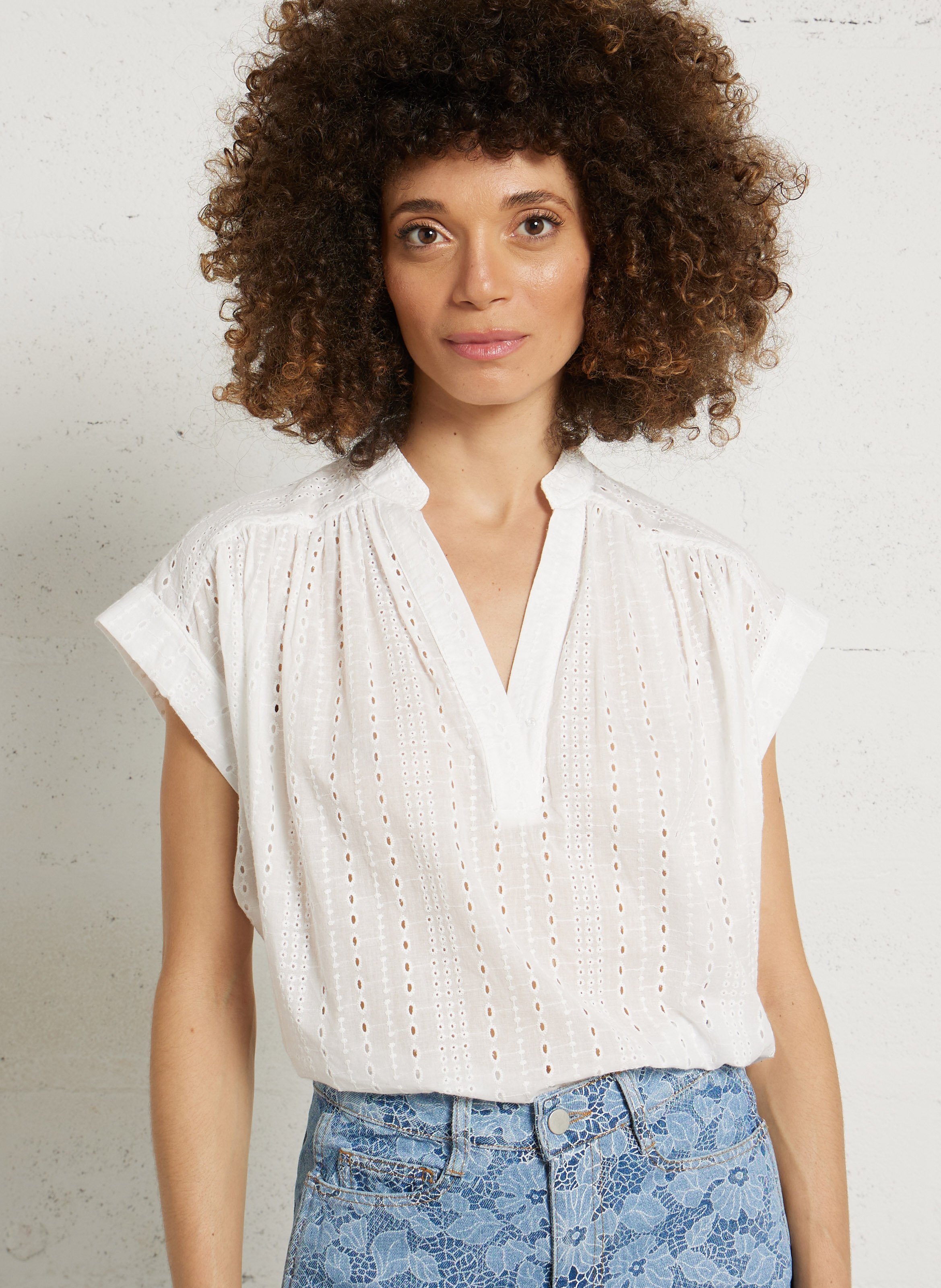 Loose tunic blouse with embroideries SEE U SOON White