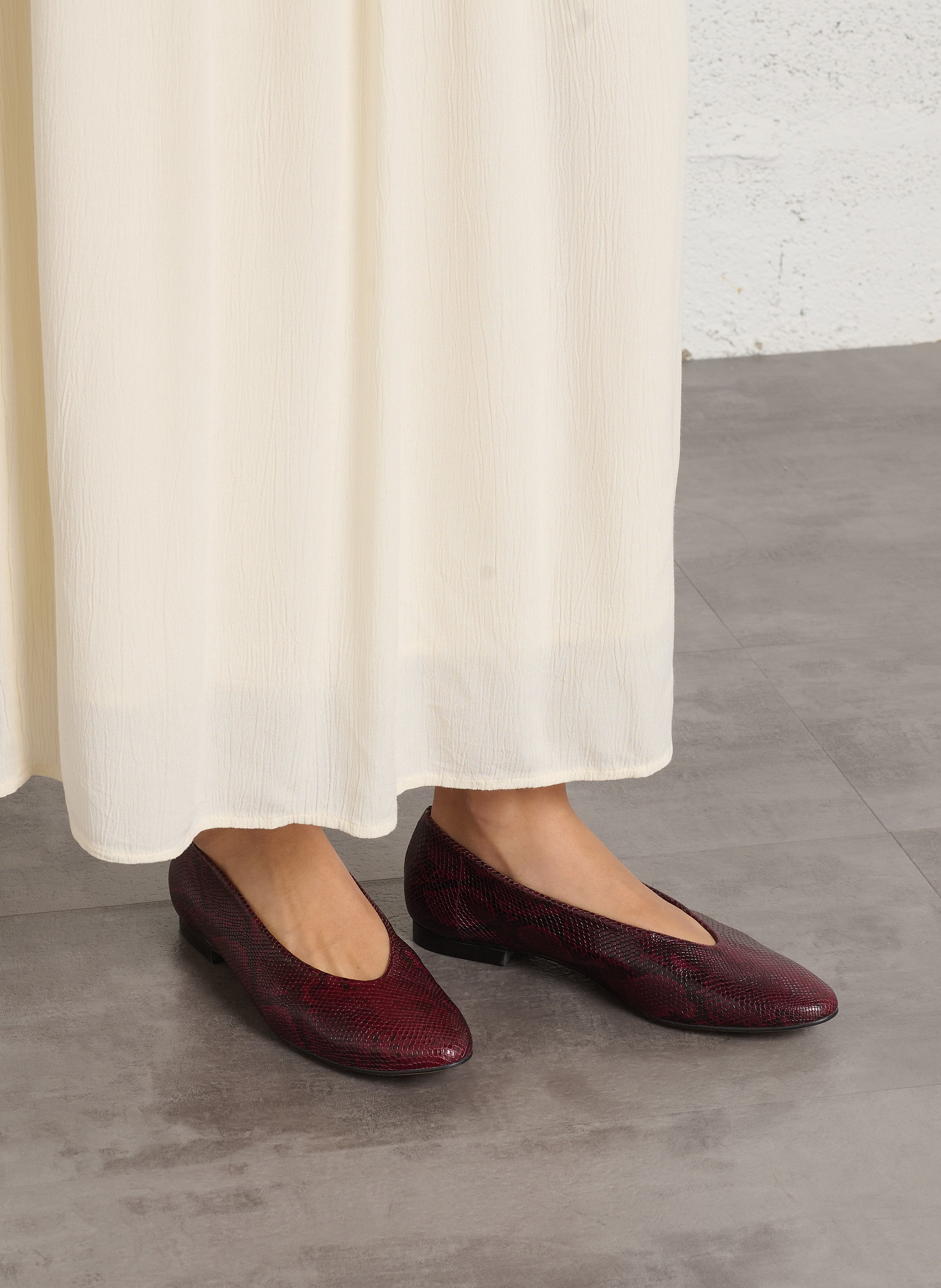 Ballerines en cuir effet python MAISON 123 Rouge