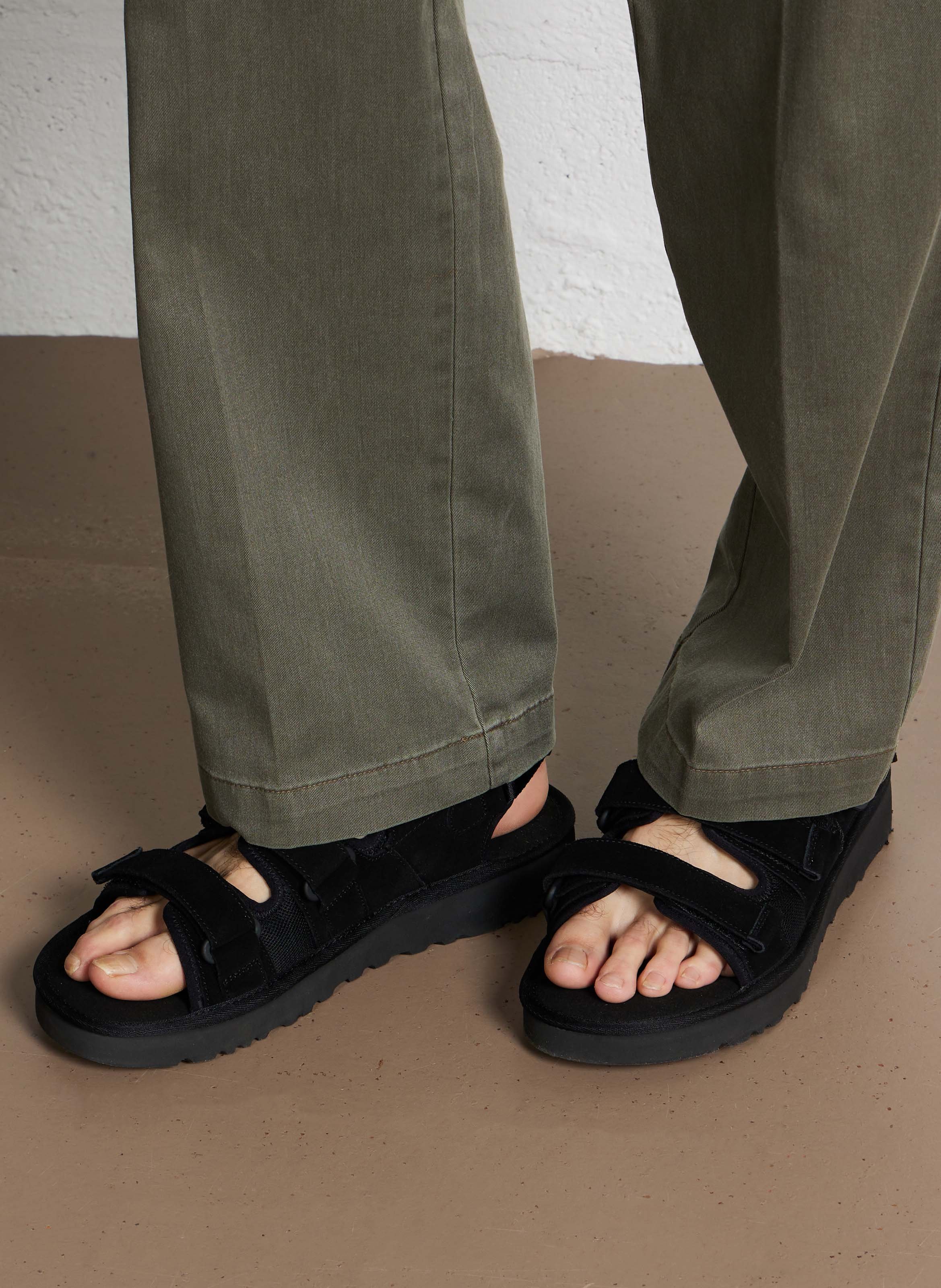 Sandalen met meerdere bandjes van leer en mesh Zwart
