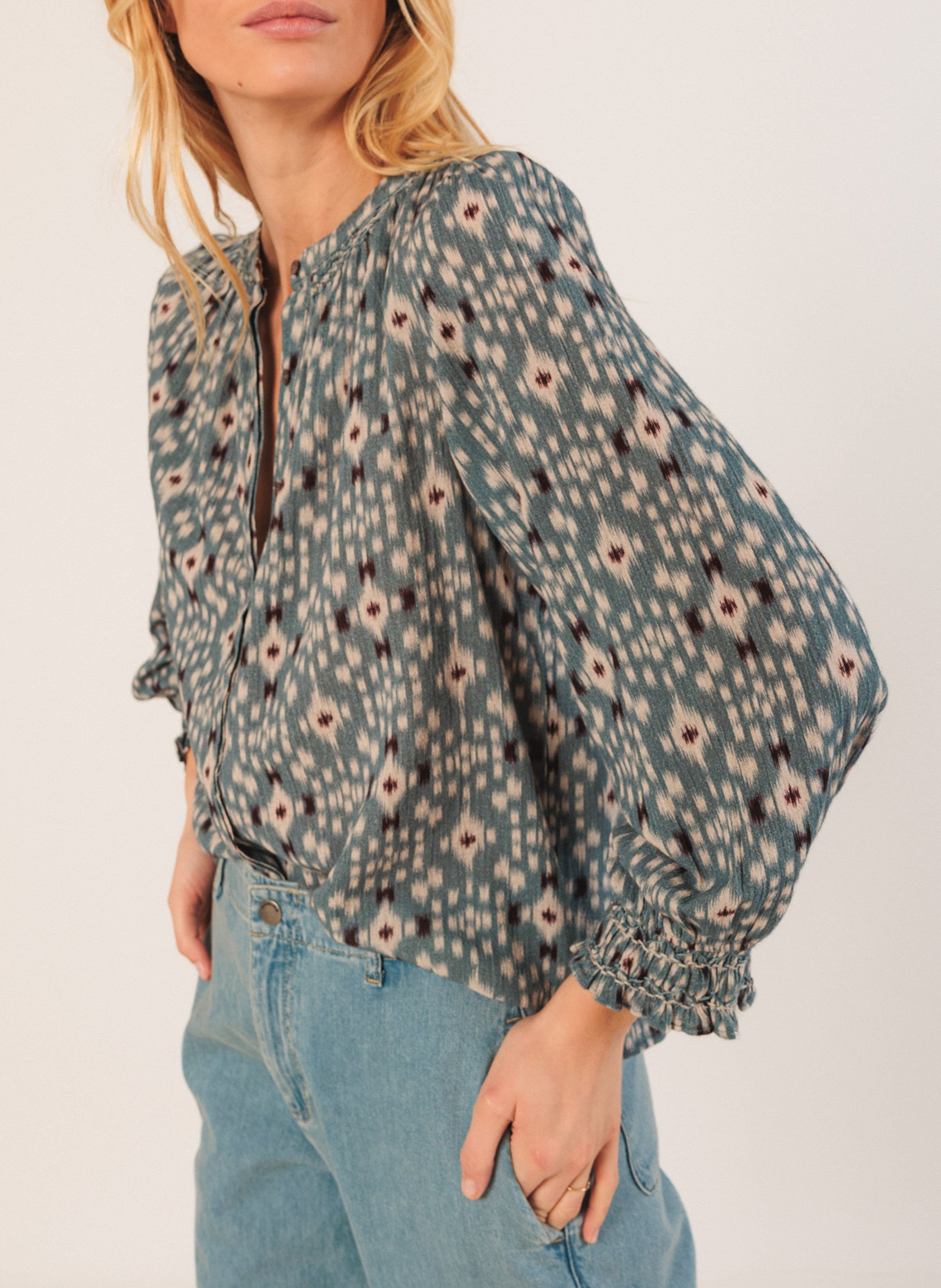 Loose-fit organic cotton shirt with mandarin collar INDI & COLD Blue