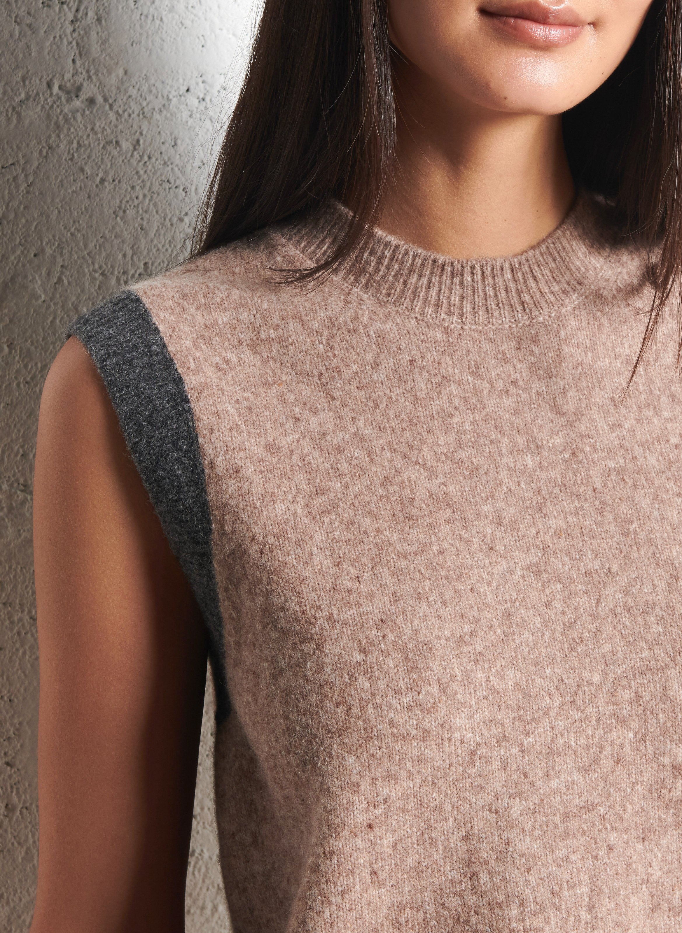 Pull sans manches col rond en laine mélangée NICE THINGS Bleu