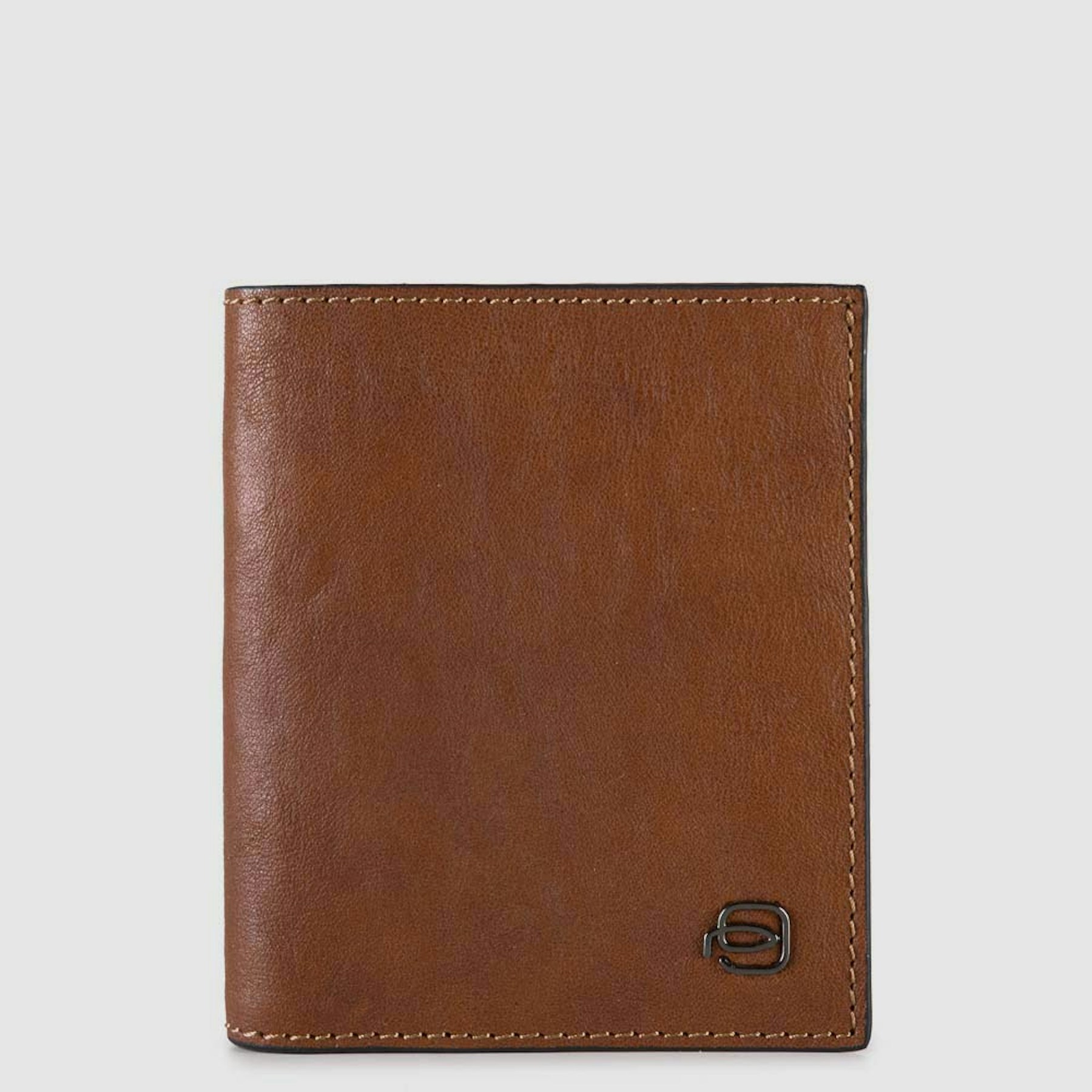 - 100% leather, - 6 cardholder slots, - 1 central compartment, - Size: L10 x H7 cm. PIQUADRO Brown