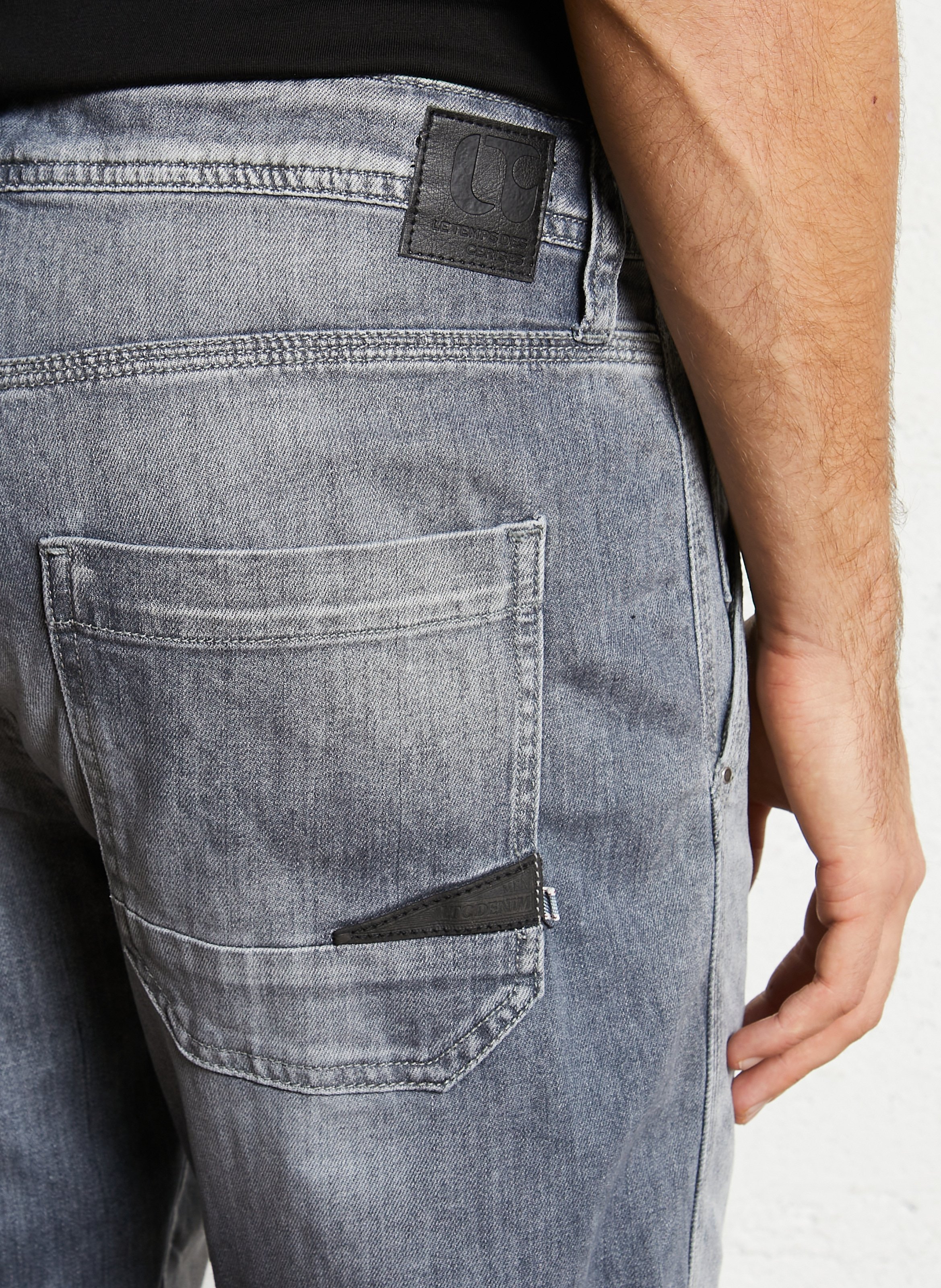 Jeans dritti sbiaditi LE TEMPS DES CERISES Grigio