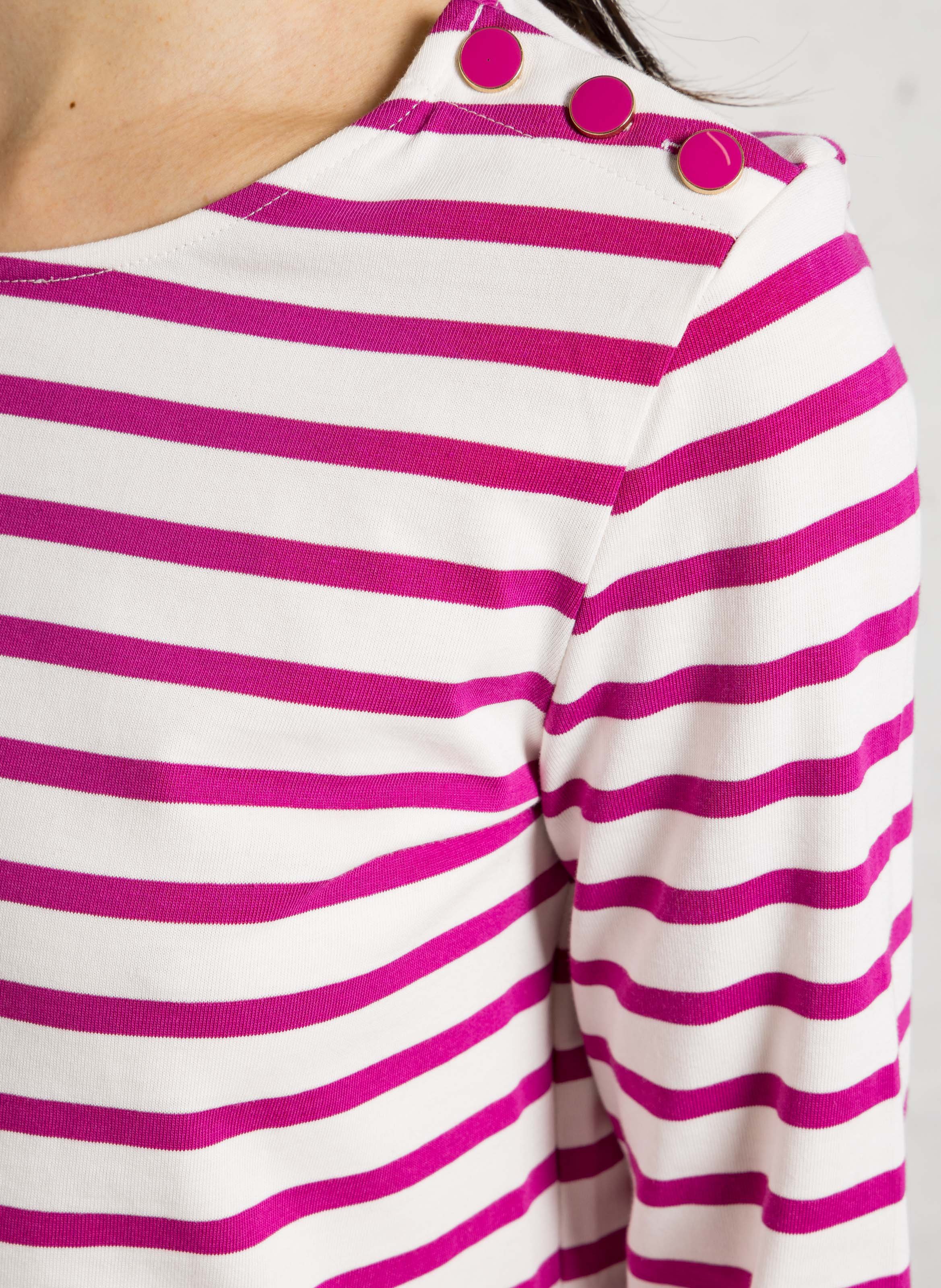 Tee-shirt droit rayé à détail boutonné DES PETITS HAUTS Rose