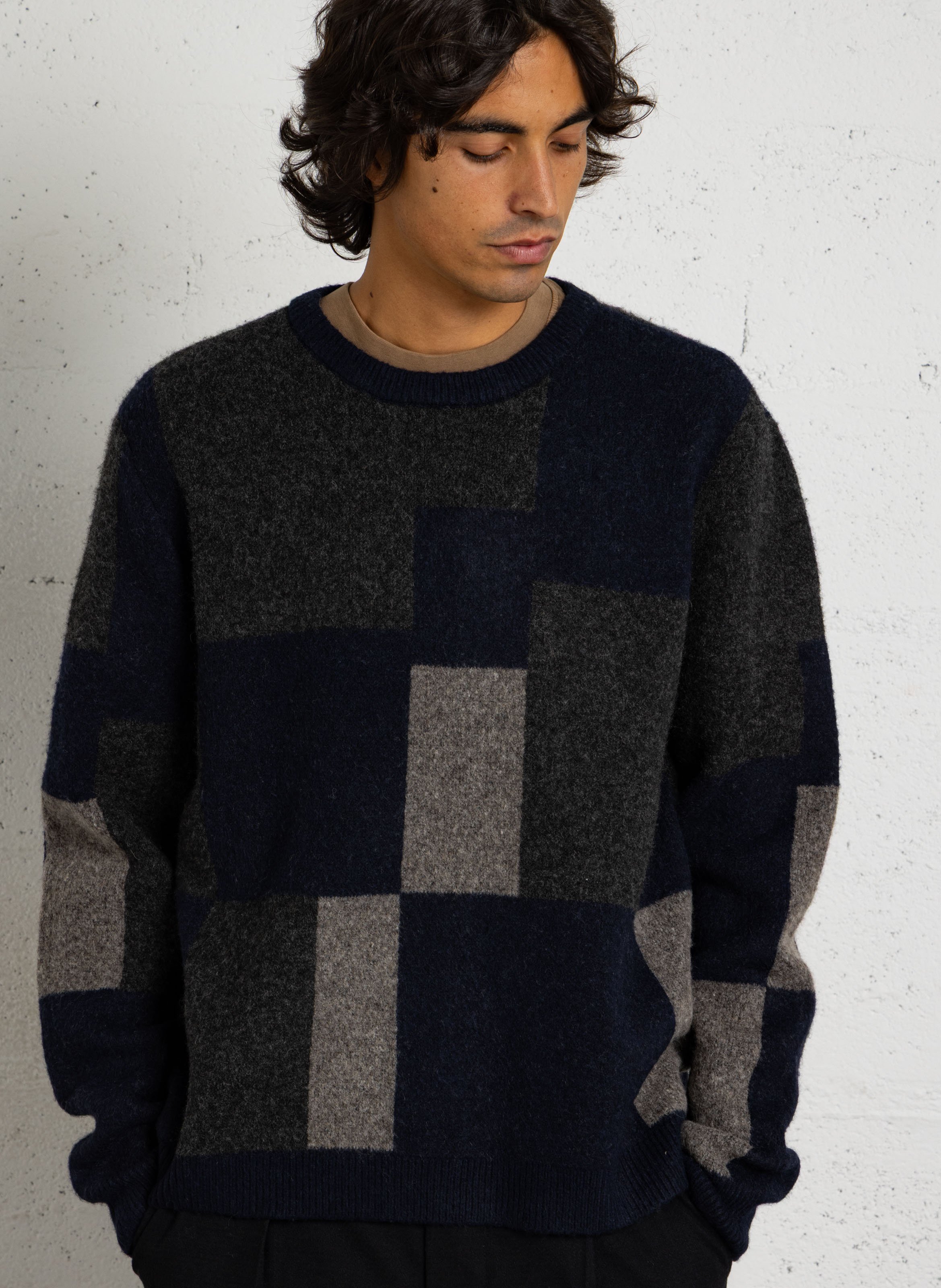 Straight-fit crew-neck checked jumper in a wool blend CASUAL FRIDAY Blue