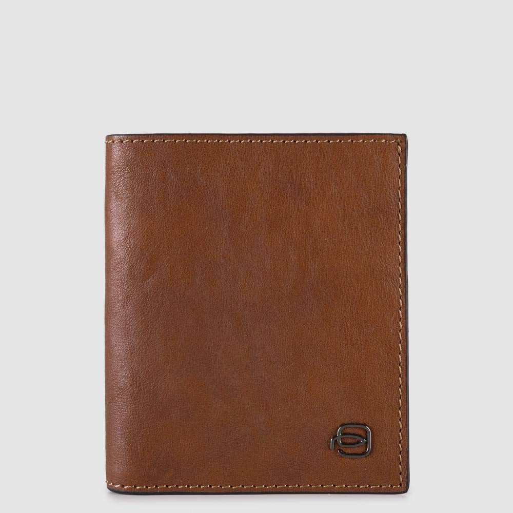 - 100% leather, - 6 cardholder slots, - 1 central compartment, - Size: L10 x H7 cm. PIQUADRO Brown