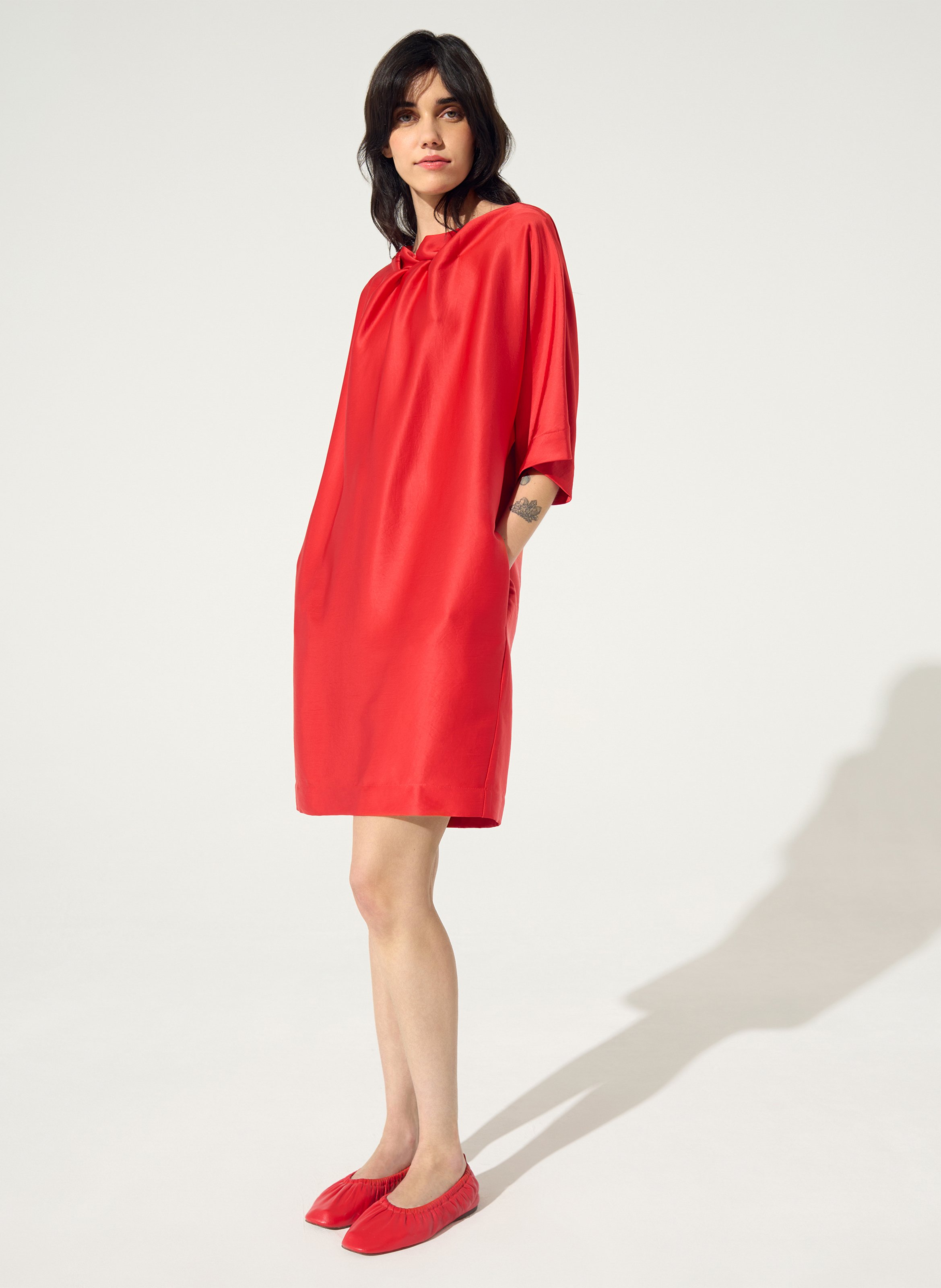 Satin dress with asymmetrical collar COTELAC Red