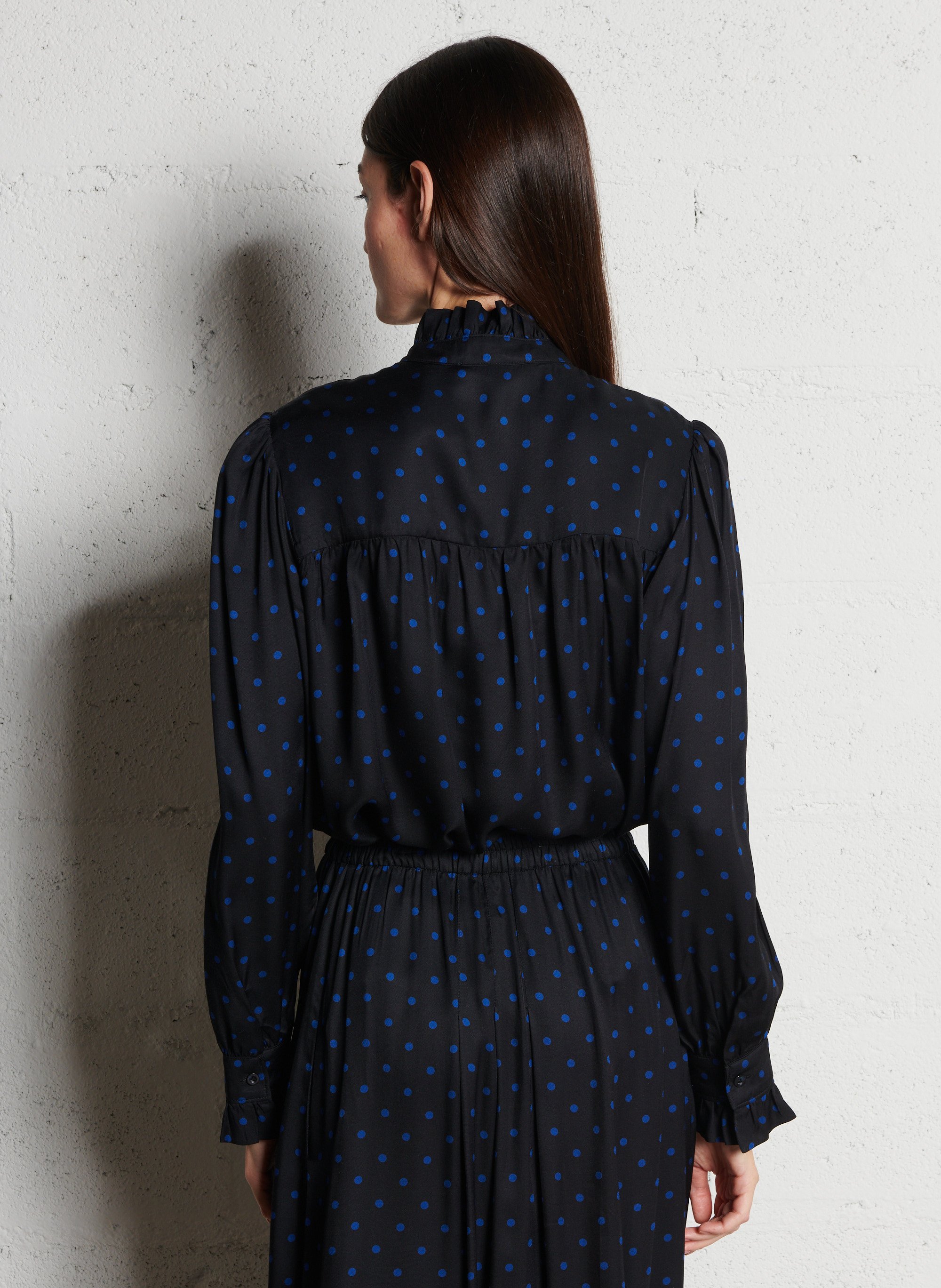 Rechte katoenen blouse met Victoriaanse kraag SUZIE WINKLE Zwart