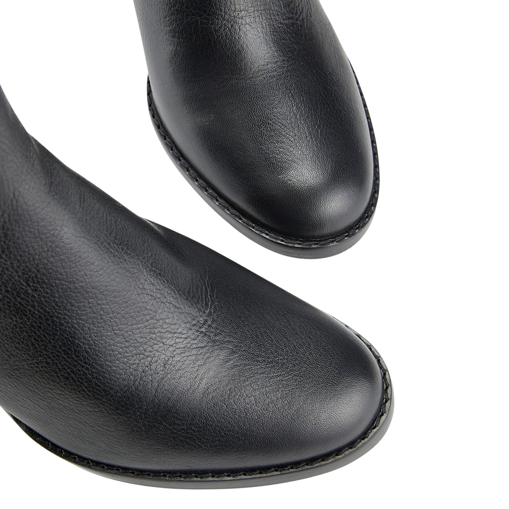 - 100% leather, - Round toes, - Inner zip fastening, - Heel height: 9 cm. COSMOPARIS Black