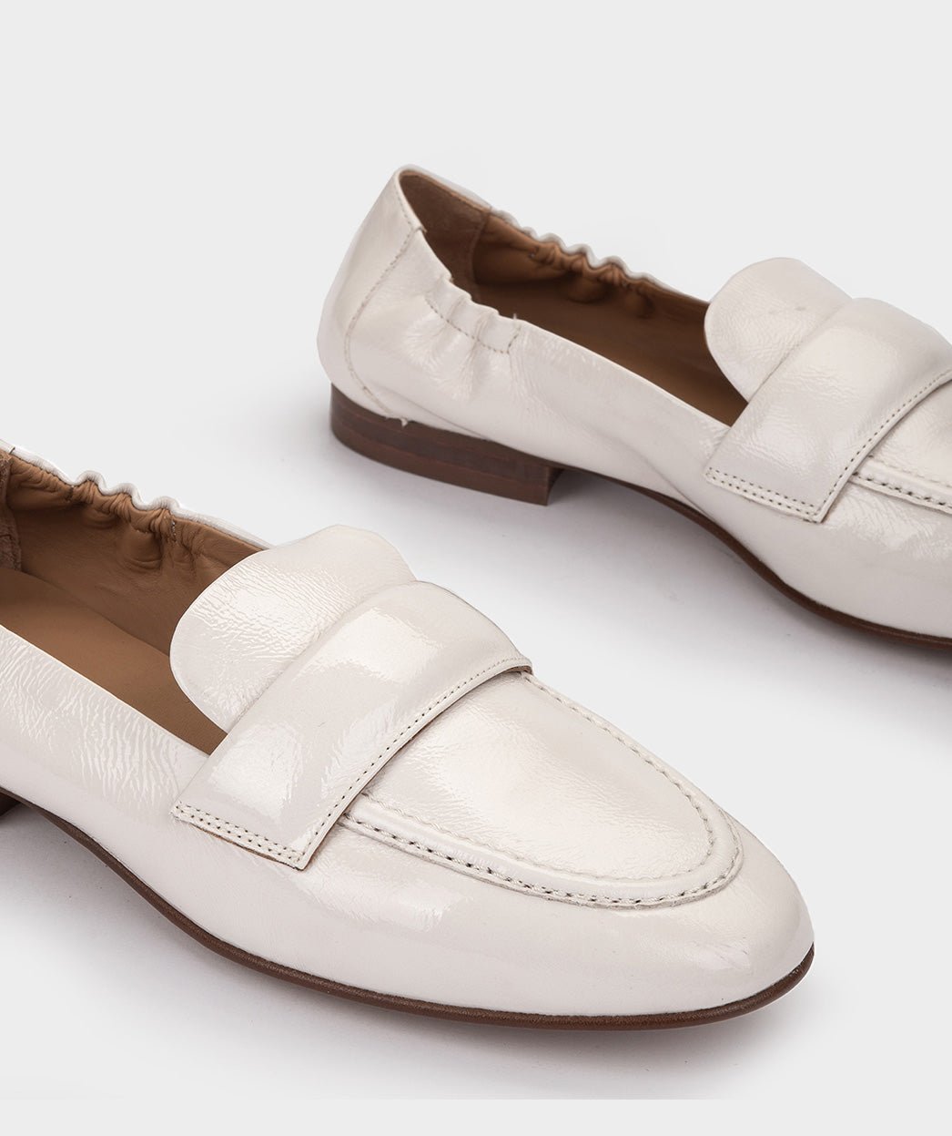 . PEDRO MIRALLES White