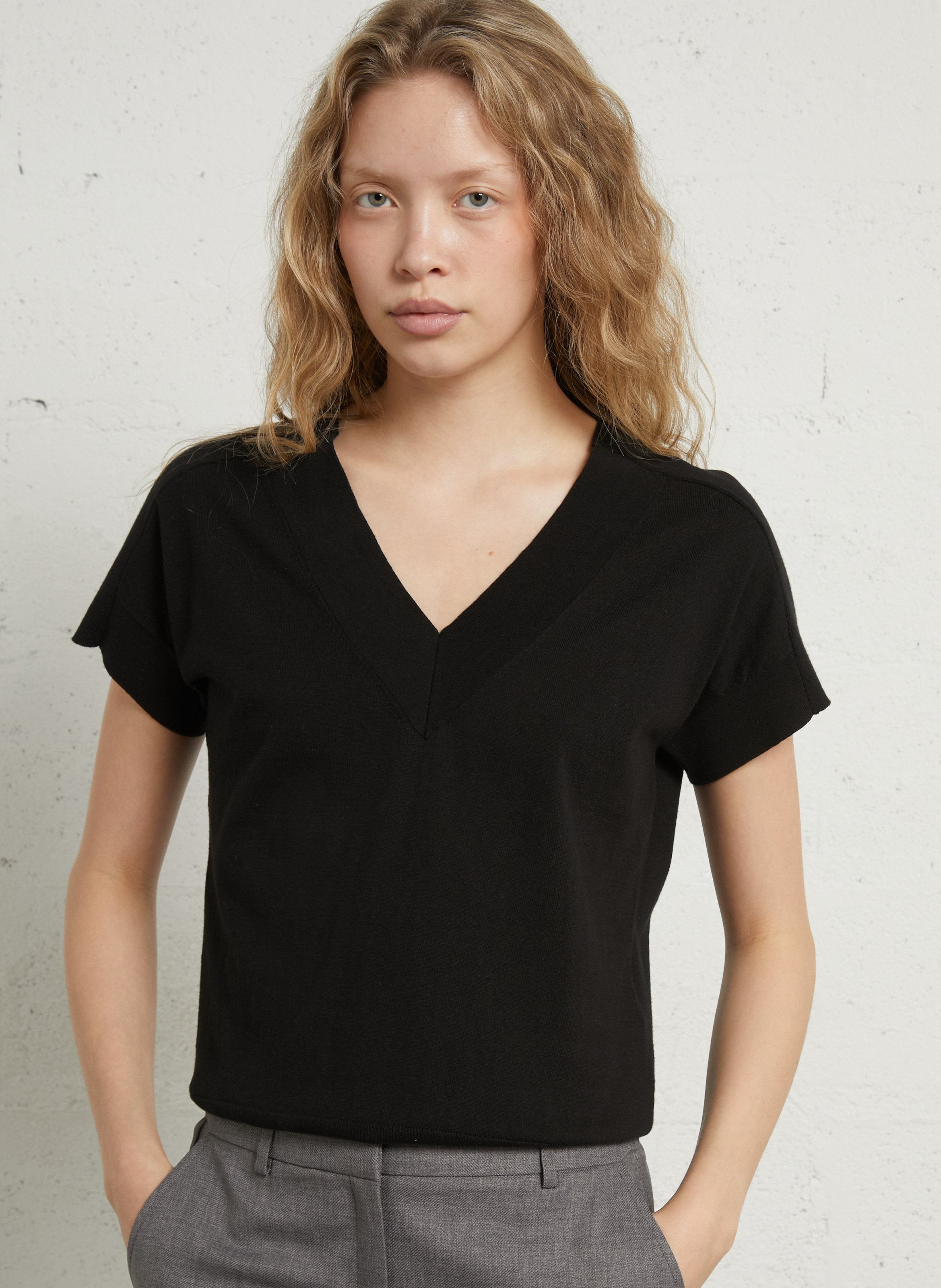 Oversized cotton V-neck top MAISON 123 Black