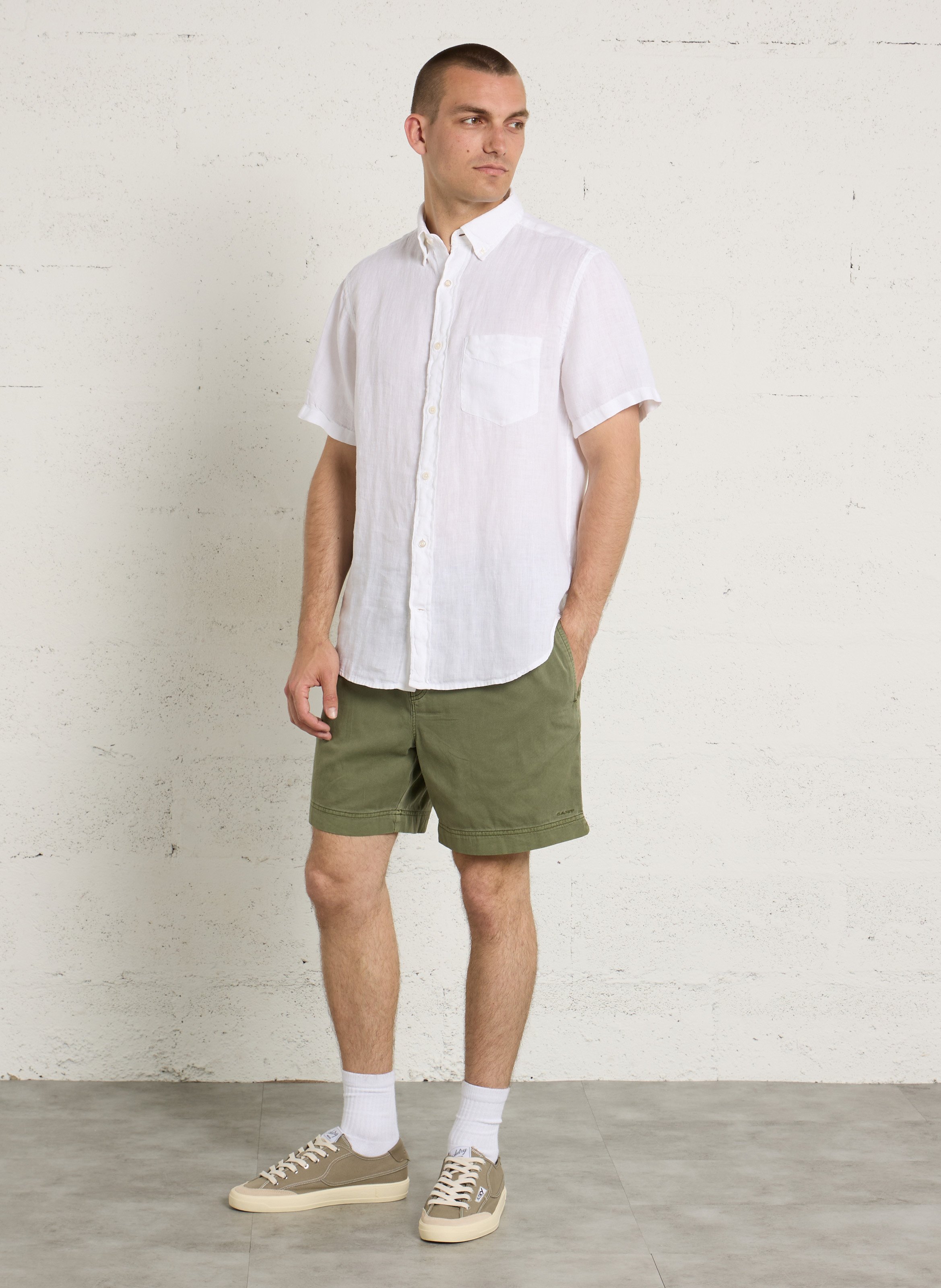 Chemise col classique en lin GANT Blanc