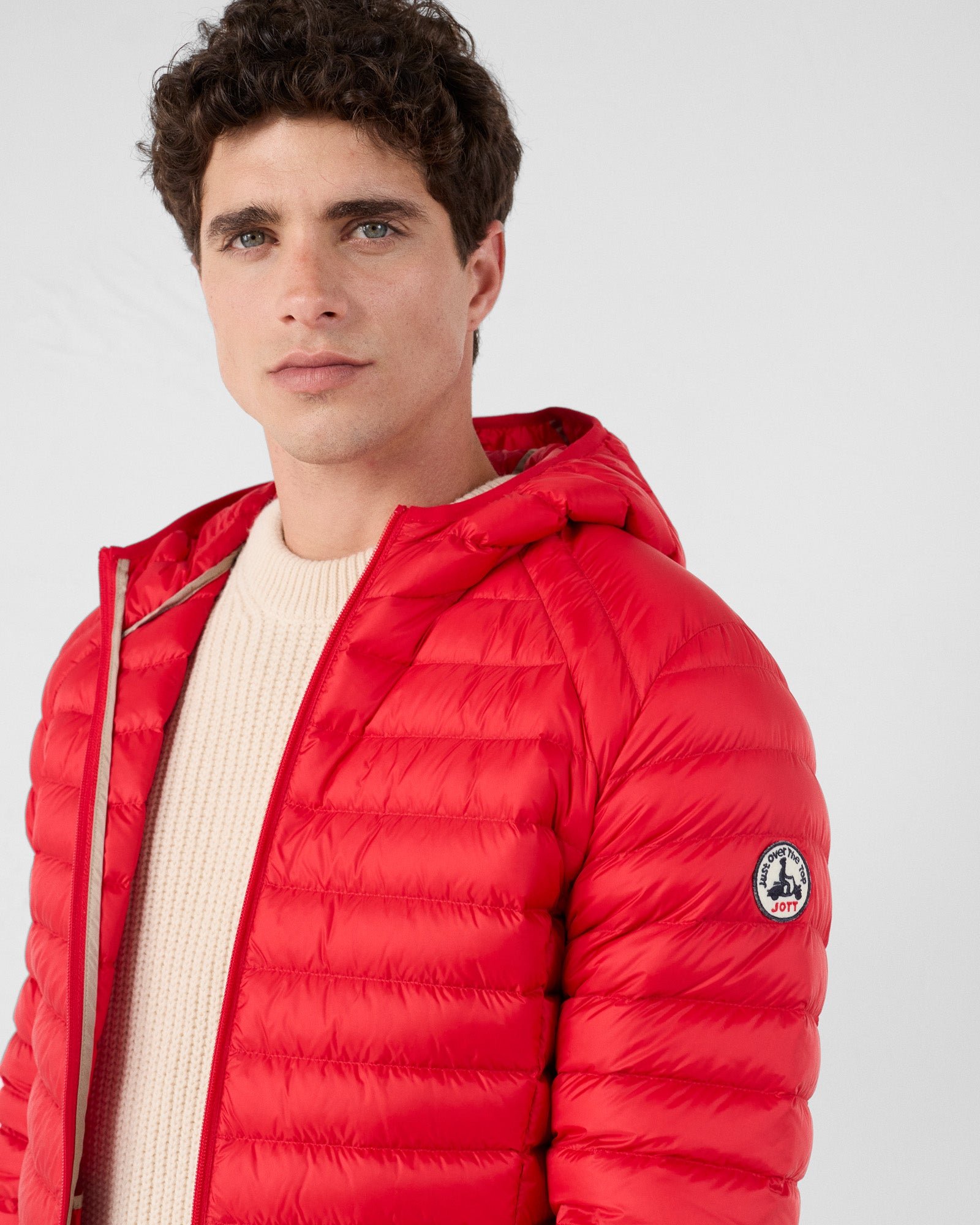 Lightweight hooded puffer jacket nico JOTT Red