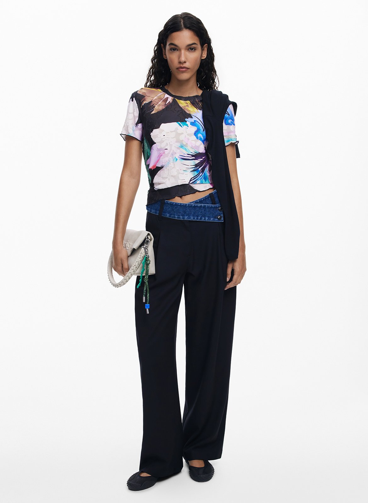 Tee-shirt court droit fleuri DESIGUAL Noir