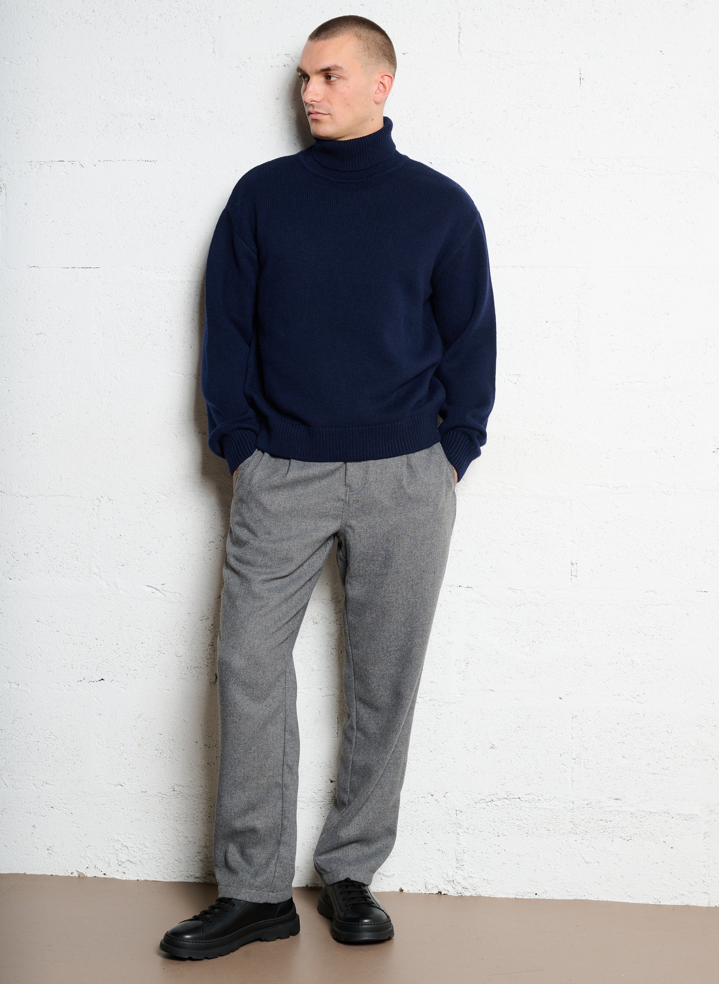 Gerader Rollkragenpullover aus recycelter Wolle COLORFUL STANDARD Blau