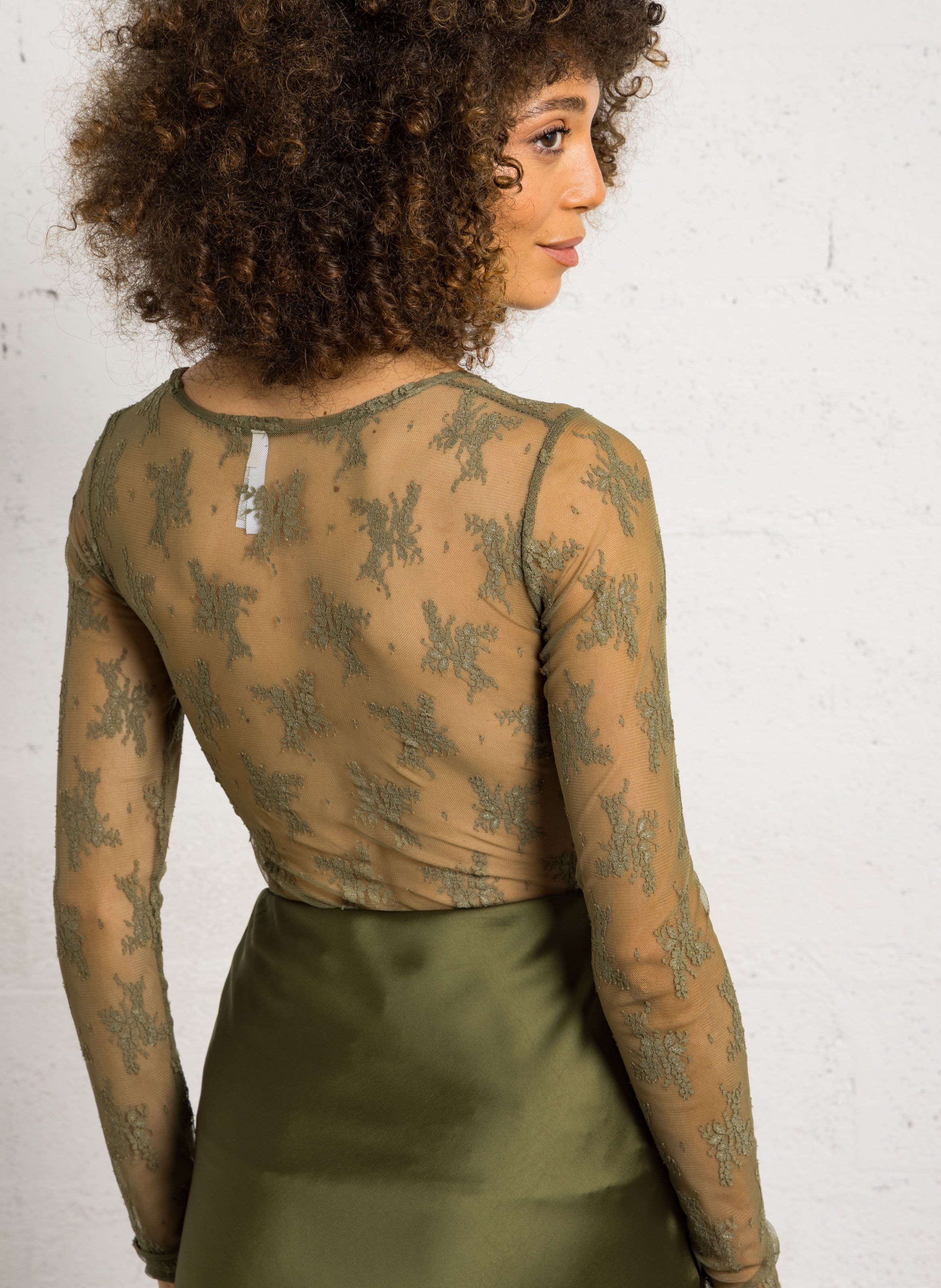 Round neck lace straight fit t-shirt IMPERIAL Green