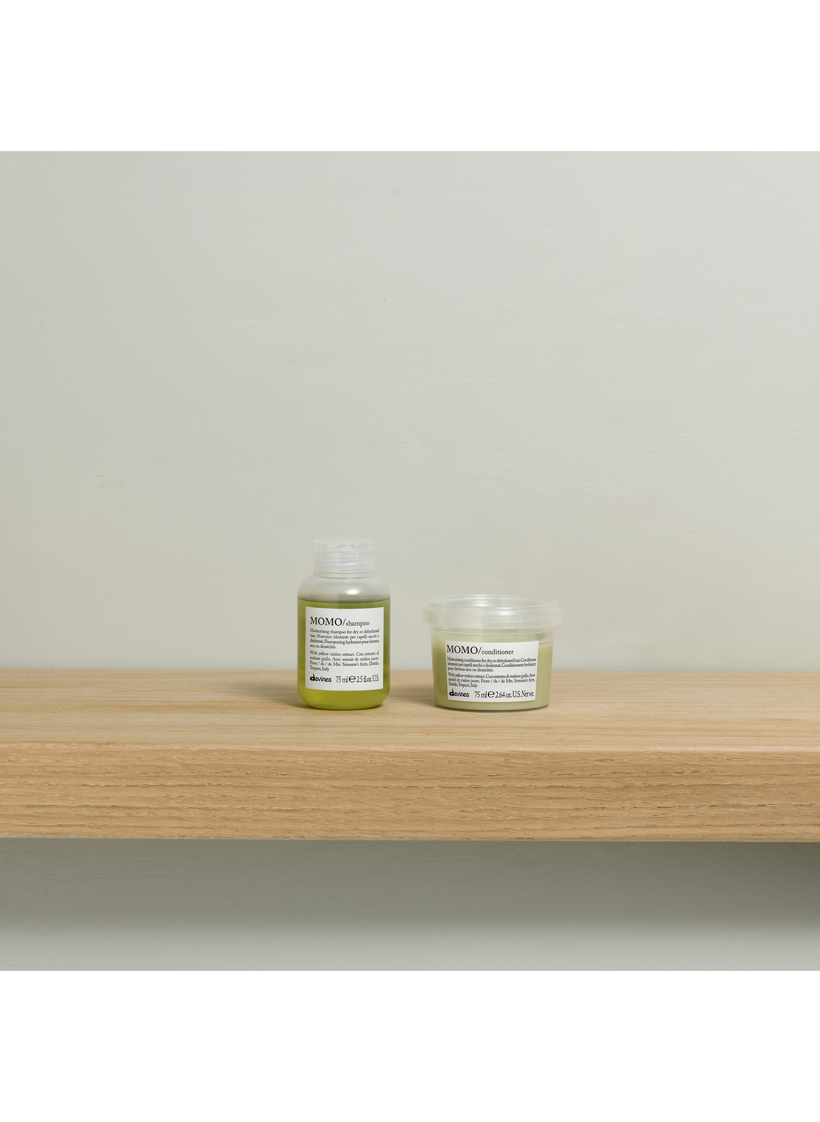 MOMO Hydrating Shampoo DAVINES No color