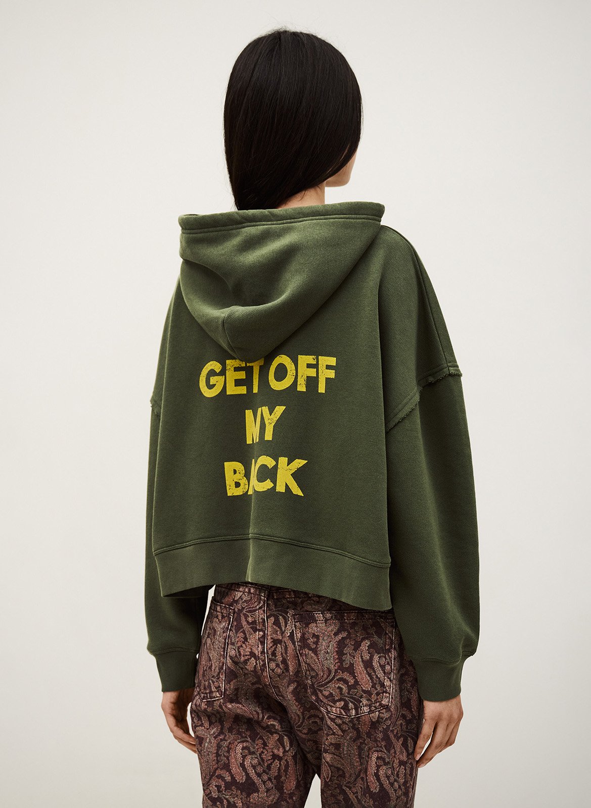 Korte hoodie met zeefdruk op de achterkant. BA&SH Kaki