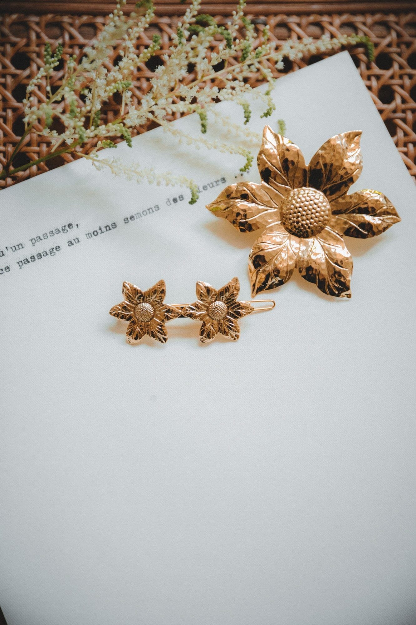 HESPÉRIS - fine gold-plated flower hair slide MONSIEUR SIMONE Golden