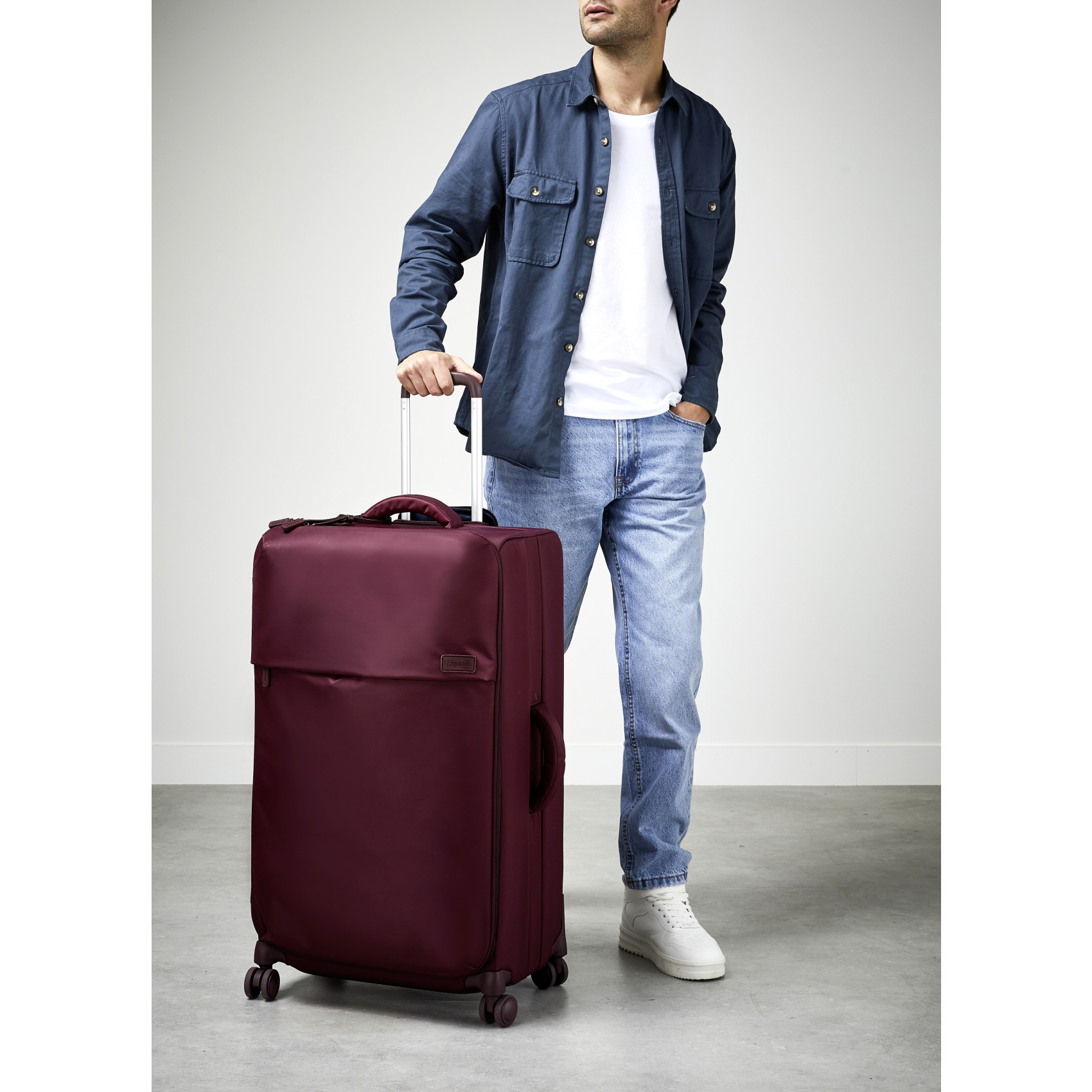 Feather suitcase 4 wheels size xl LIPAULT Red