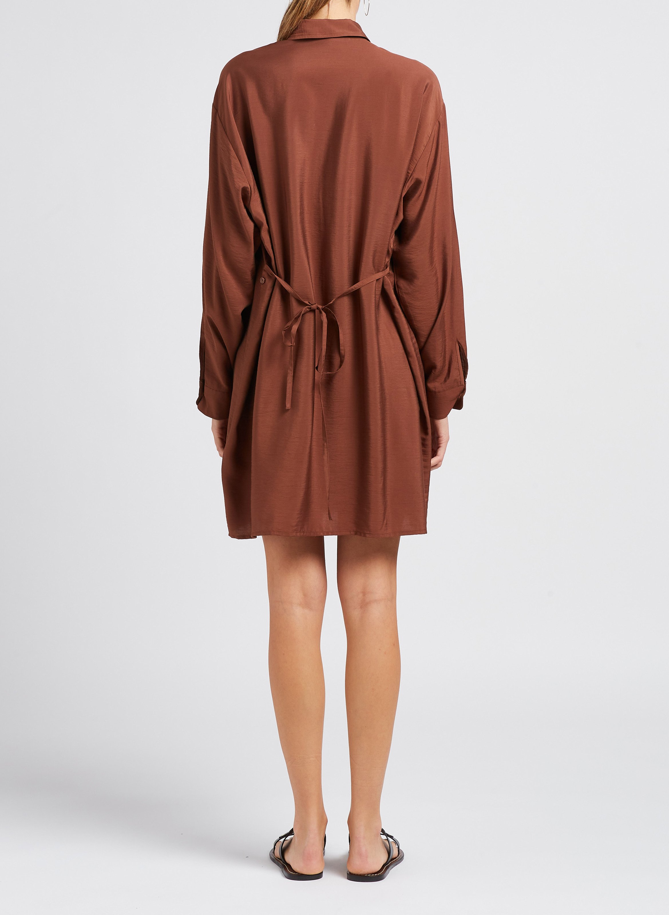 Kurzes Hemdkleid Braun