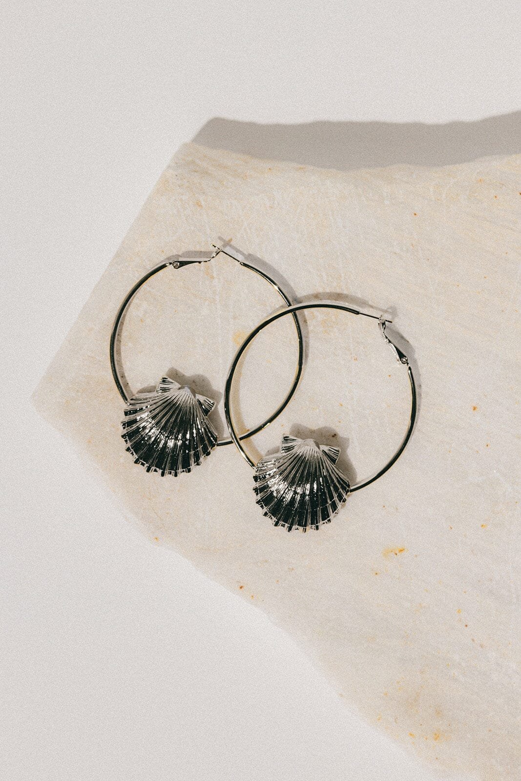 Gold-plated seashell hoop earrings MONSIEUR SIMONE Silver