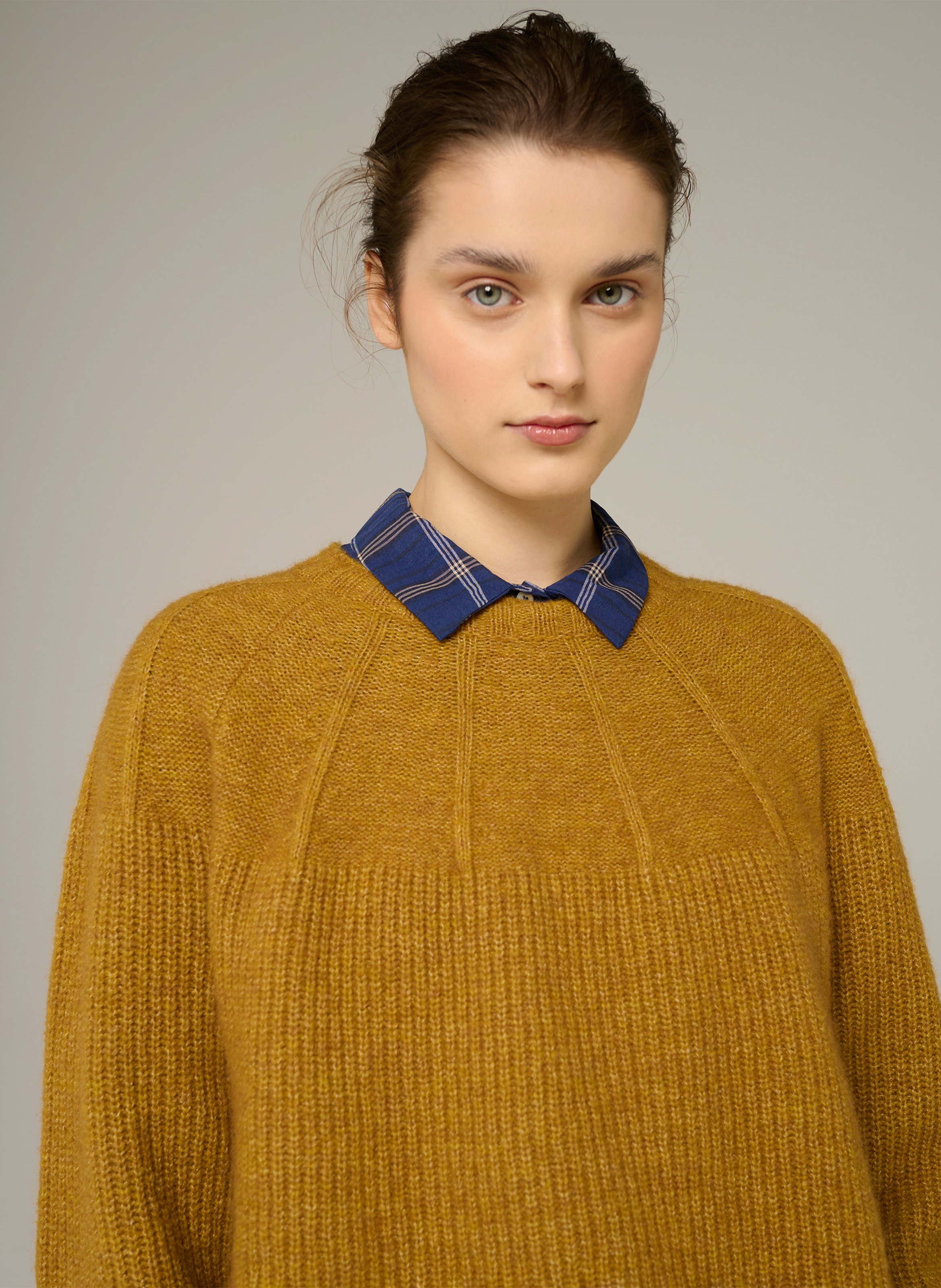 Loose-fit ribbed-knit sweater with round neck COTELAC ACOTE Golden