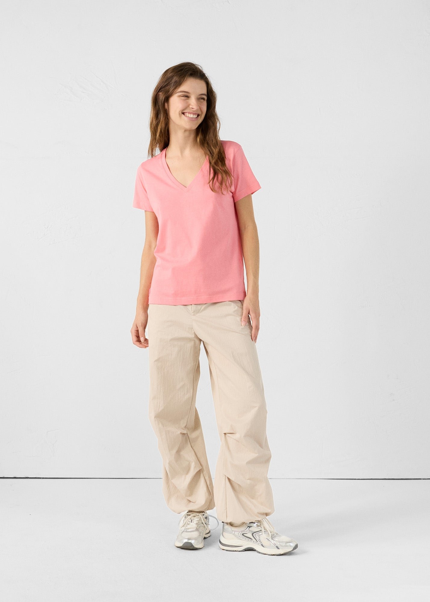 V-neck soft t-shirt JOTT Pink