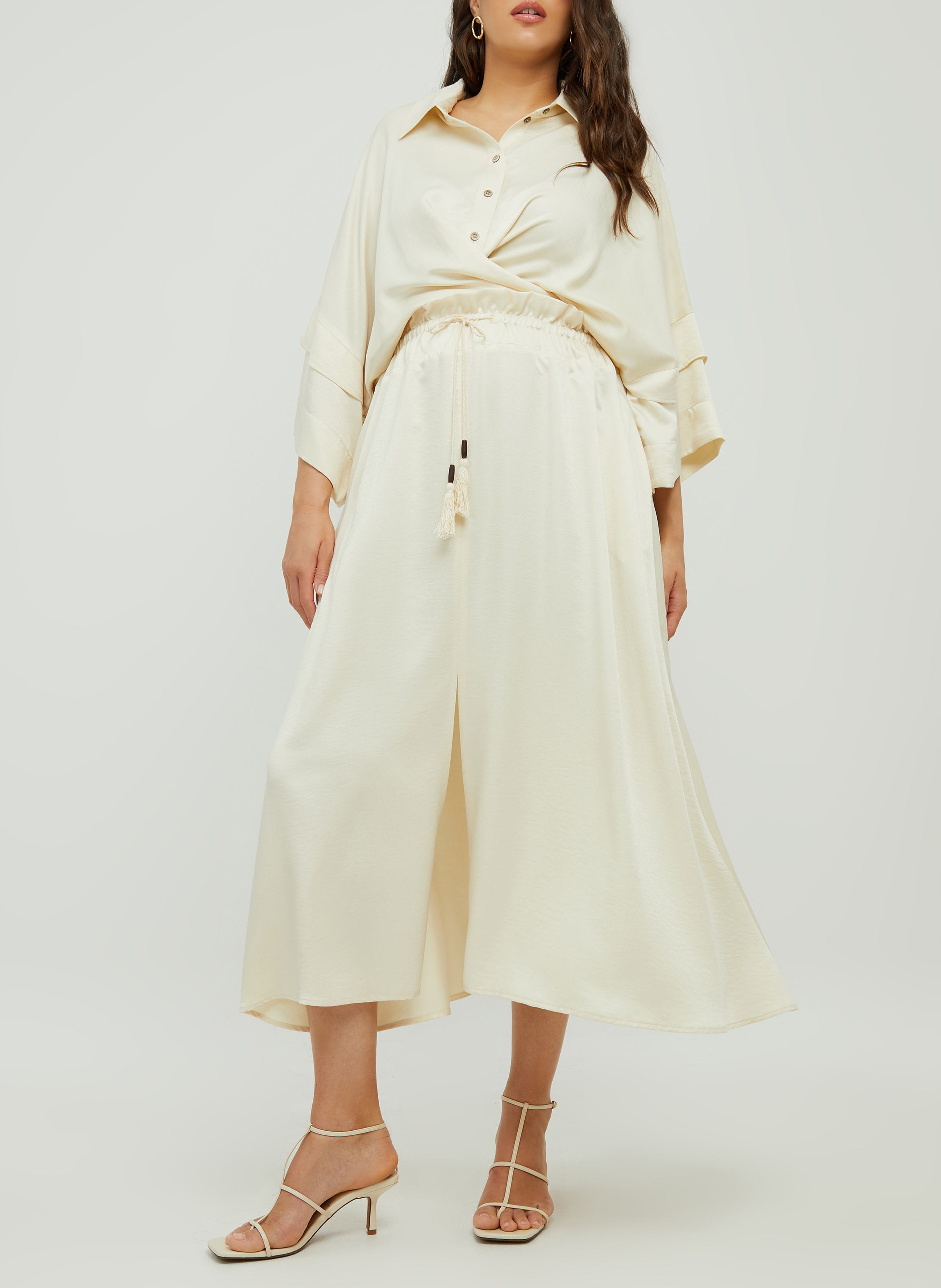 Long satin-effect skirt MAT FASHION Beige