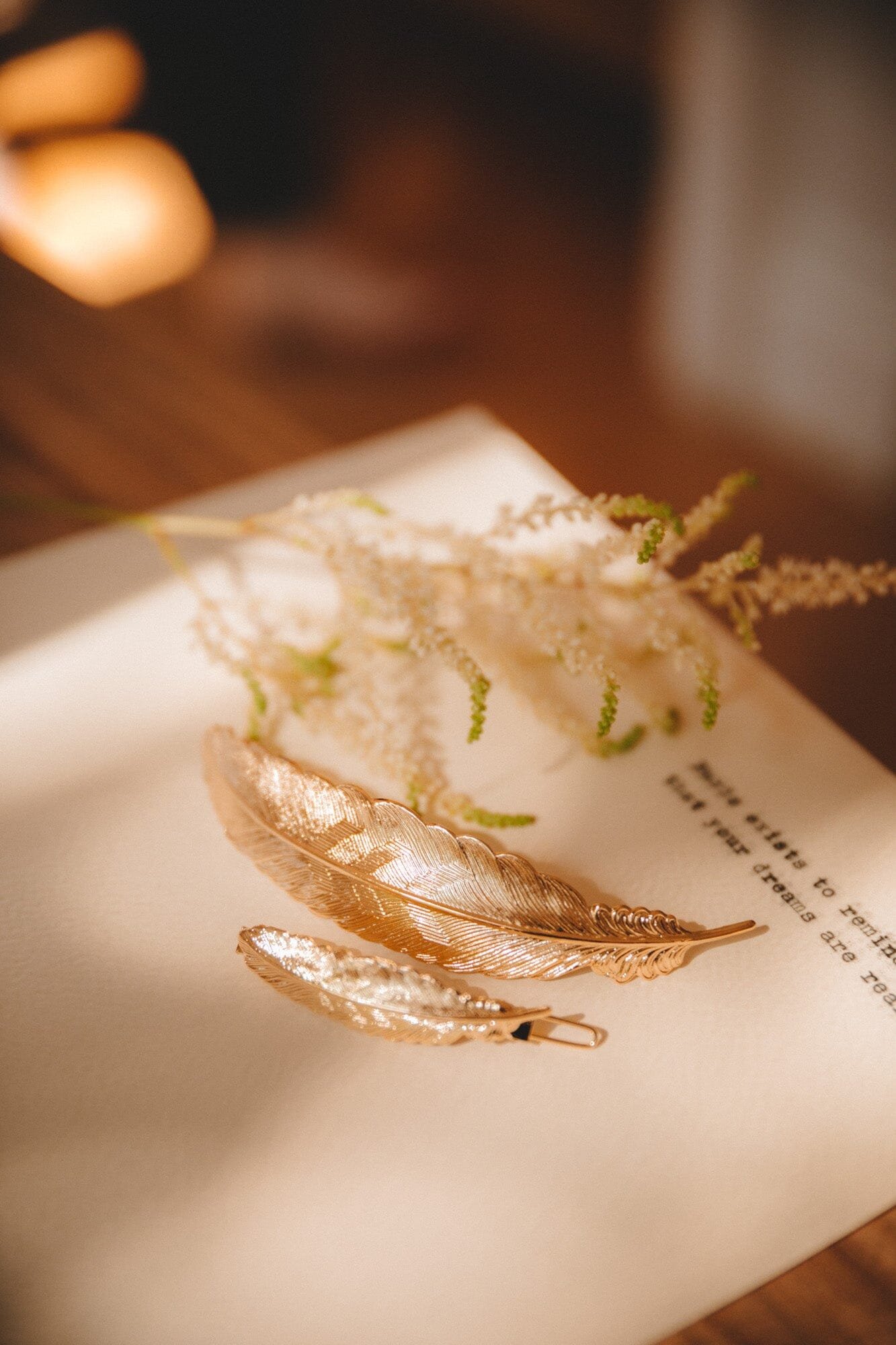 Maxi gold-plated feather hair clip MONSIEUR SIMONE Golden