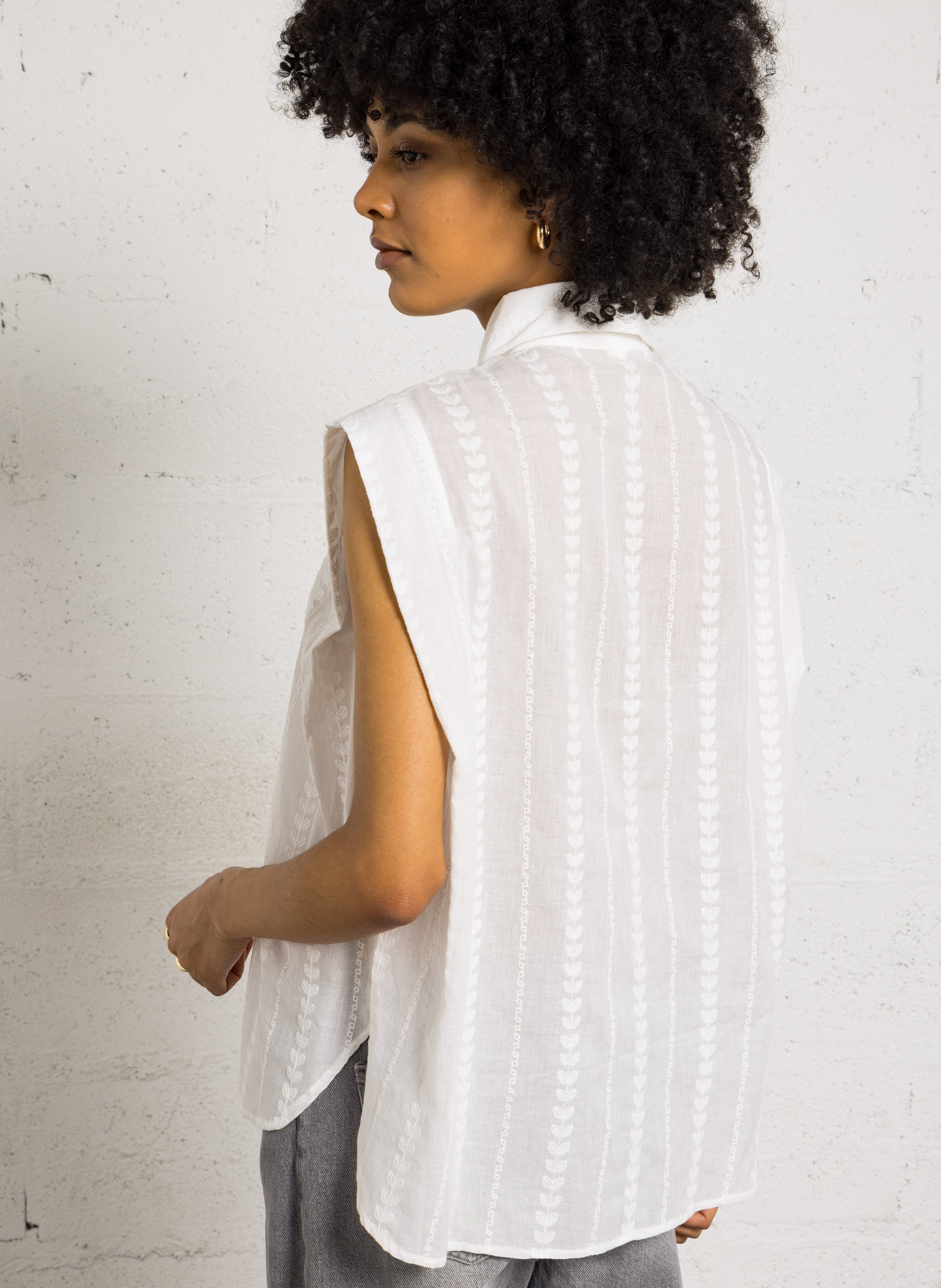 Chemise oversize col classique en coton brodé THE KORNER Blanc