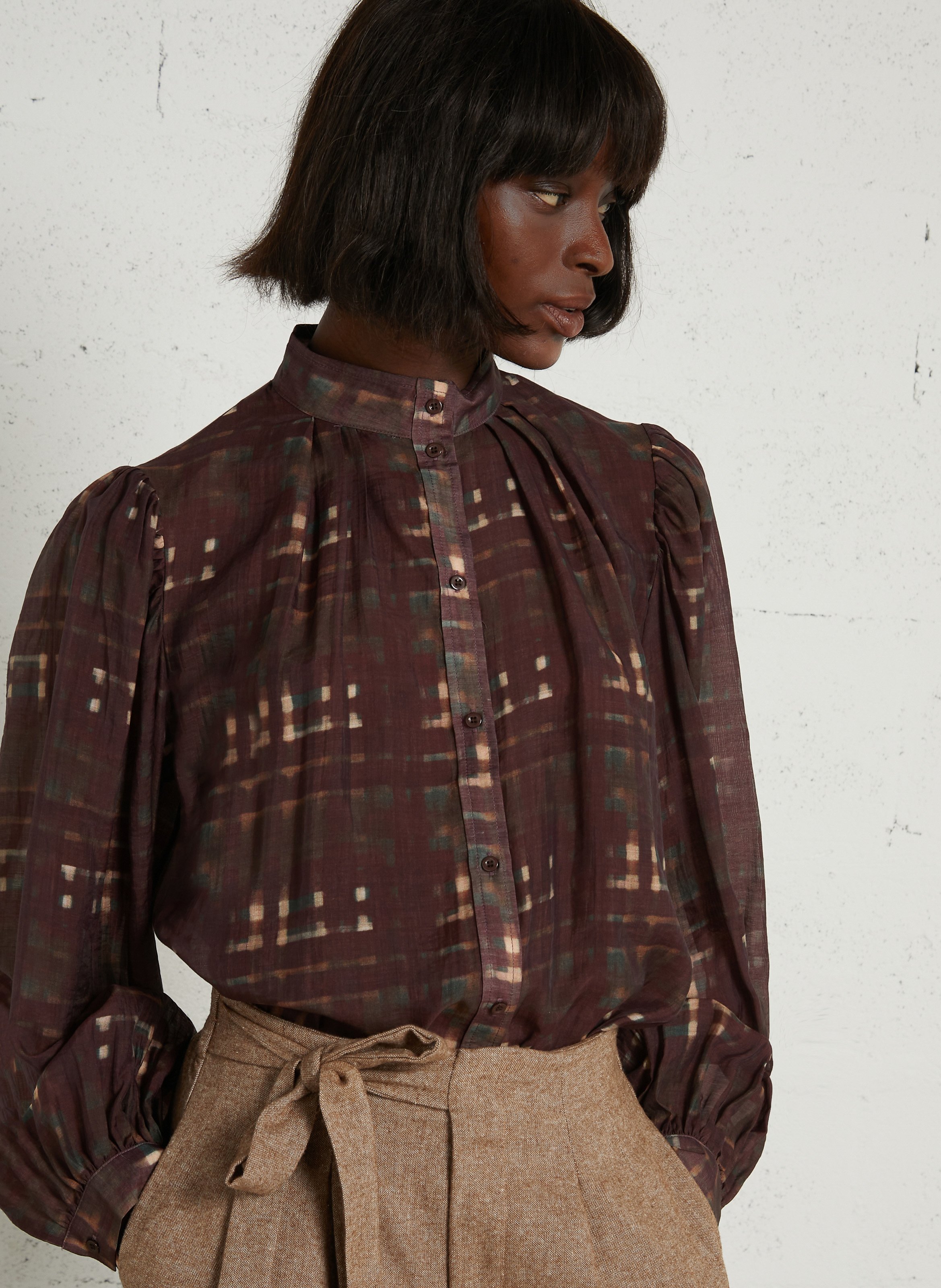 Bluse mit Rundhalsausschnitt THE KORNER Braun