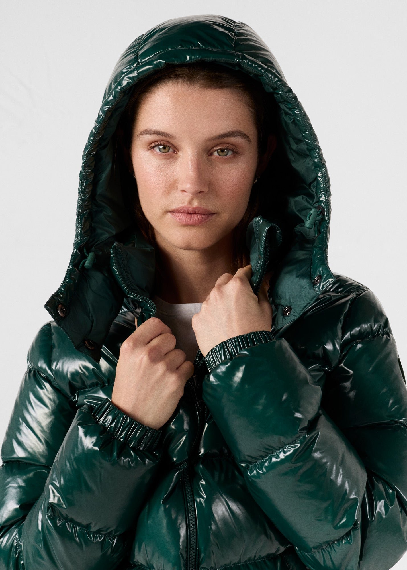 Puffer down jacket for extreme cold lacquered forest green lacquered JOTT Green