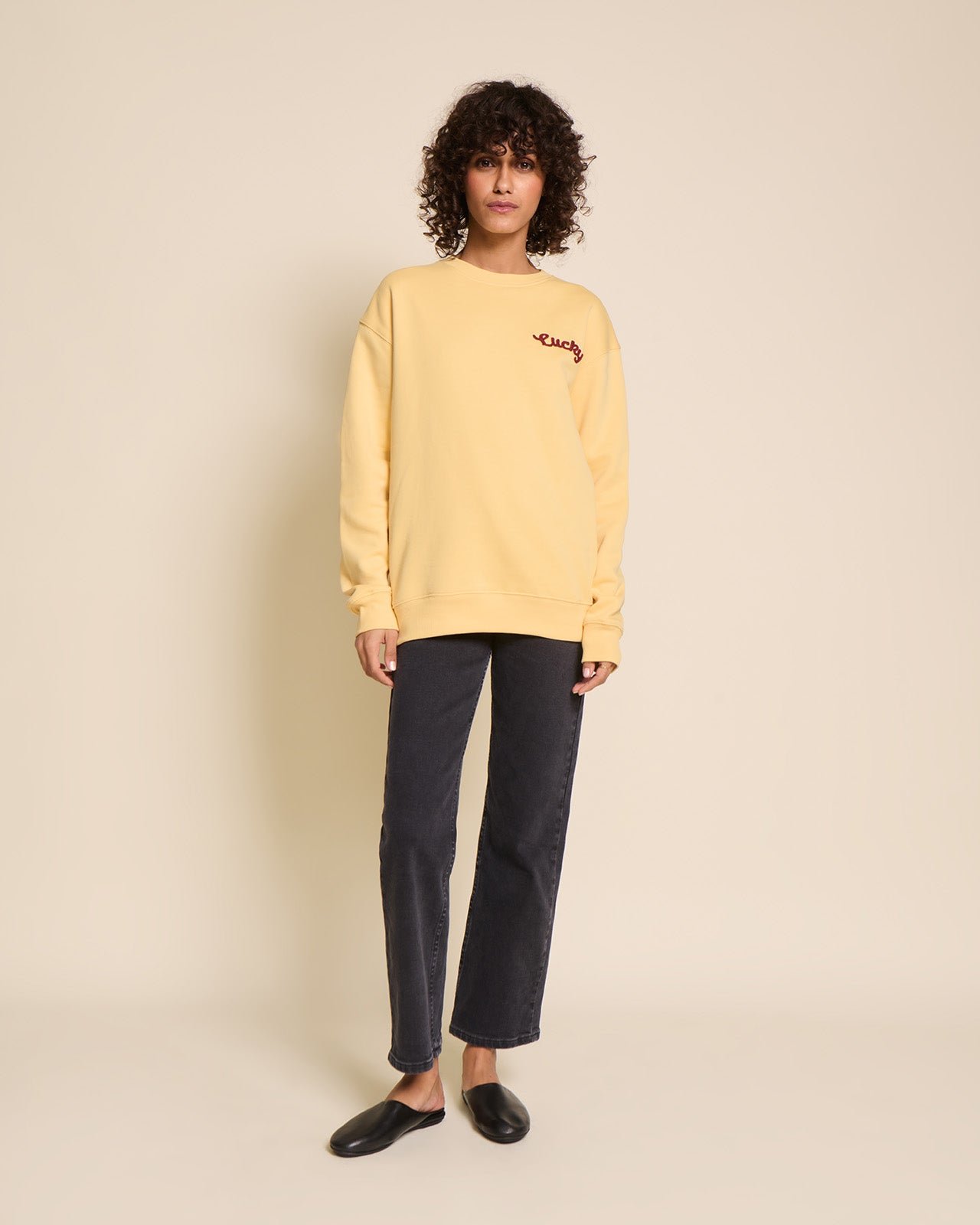 Le sweat lucky is to have you adulte en coton bio EMOI EMOI Jaune