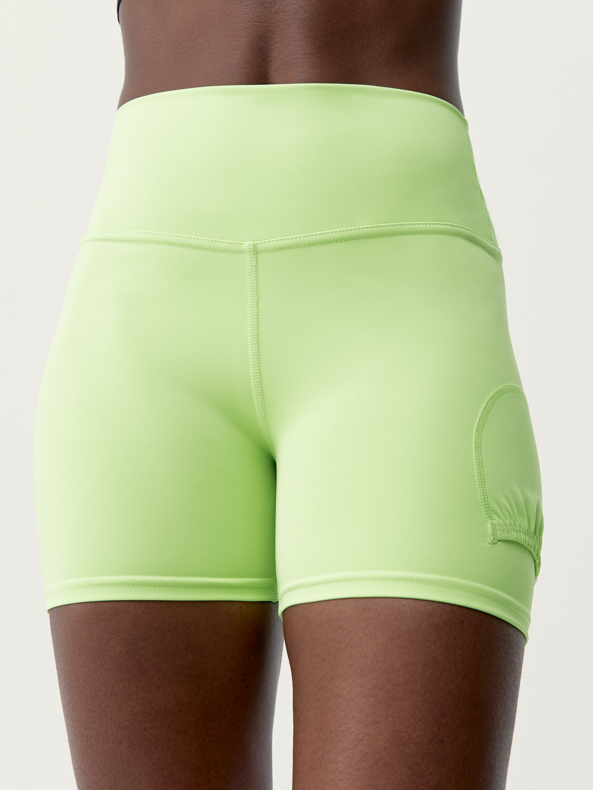 Short women's sports cycling VOLEA BORN Green