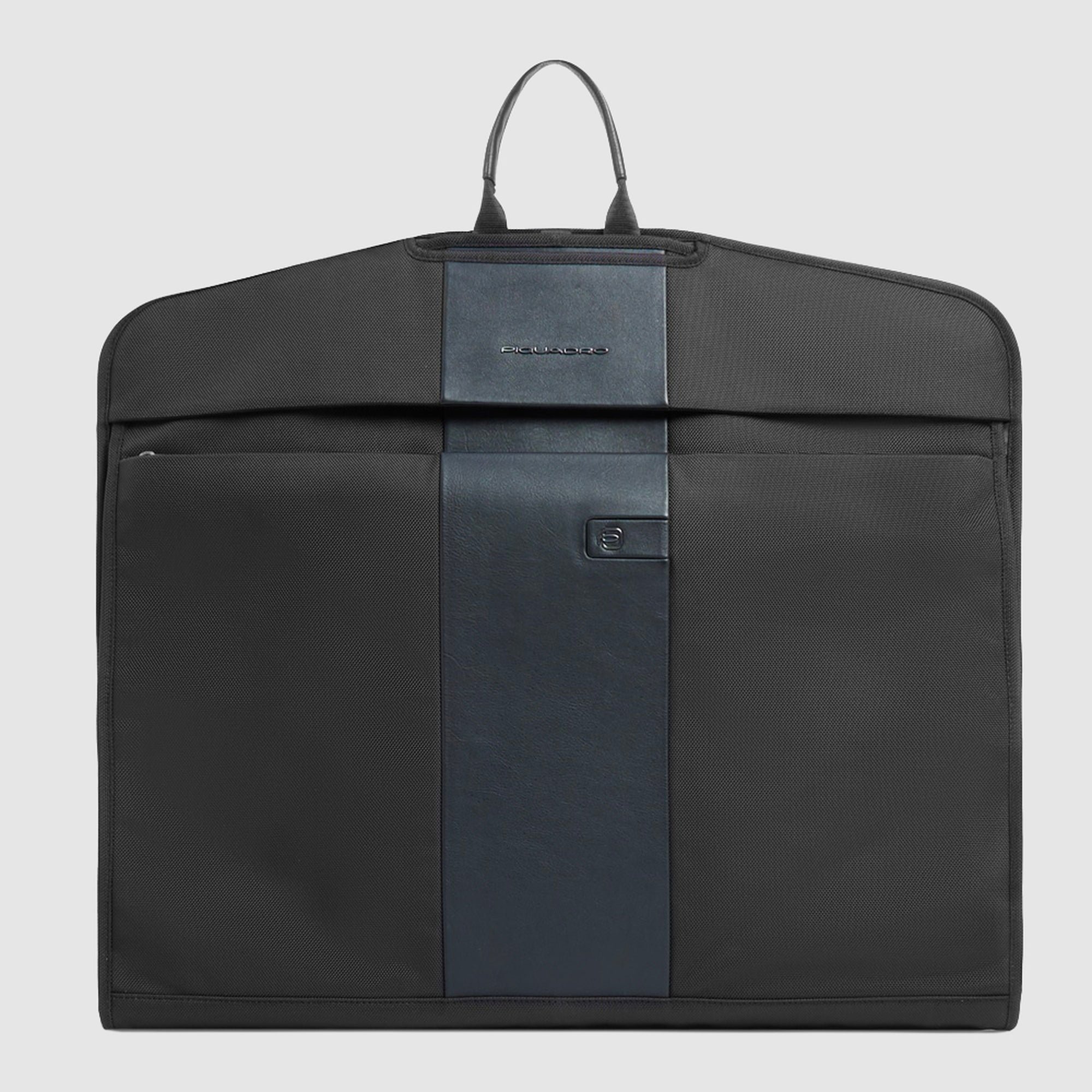Travel garment bag to hang in recycled fabric PIQUADRO Black