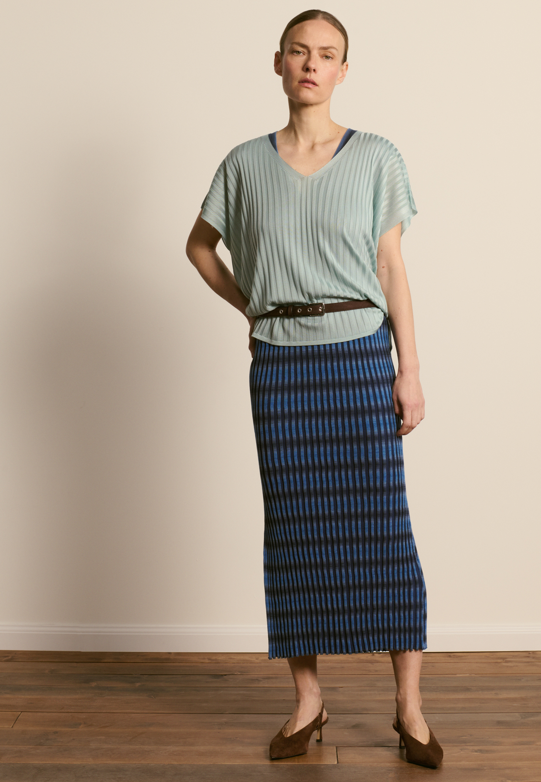 V-neck T-shirt in light yarn Green